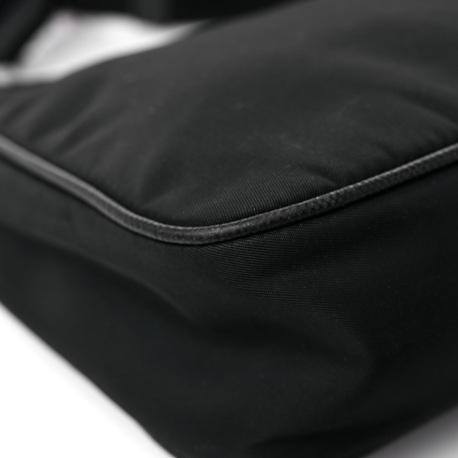 Prada Nylon Re-Edition 2005 Shoulder Bag Black 10 of 18