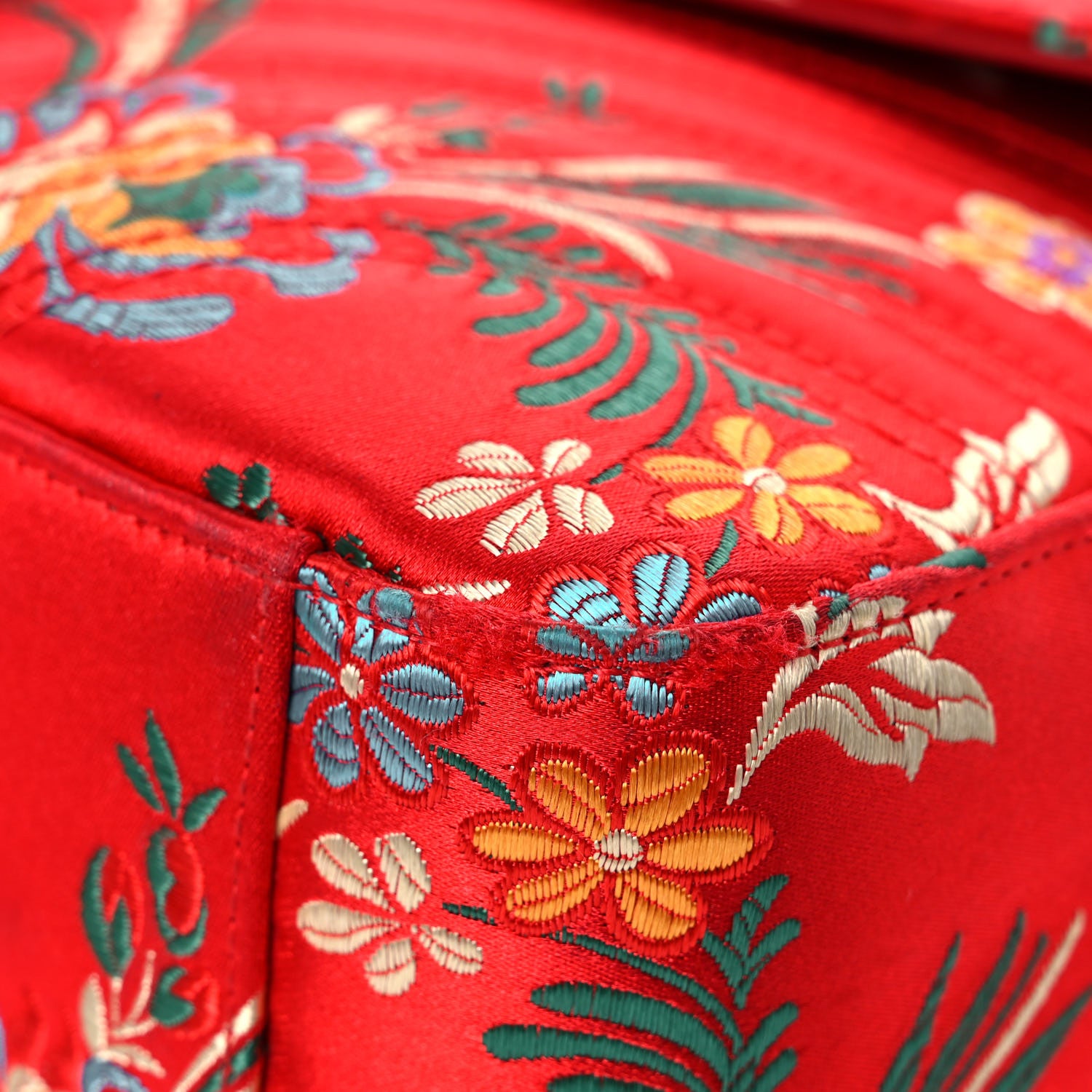 Gucci Jacquard Matelasse Floral Medium GG Marmont Shoulder Bag Red 9 of 19