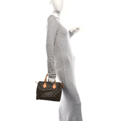 Louis Vuitton Monogram Speedy 25 2 of 10