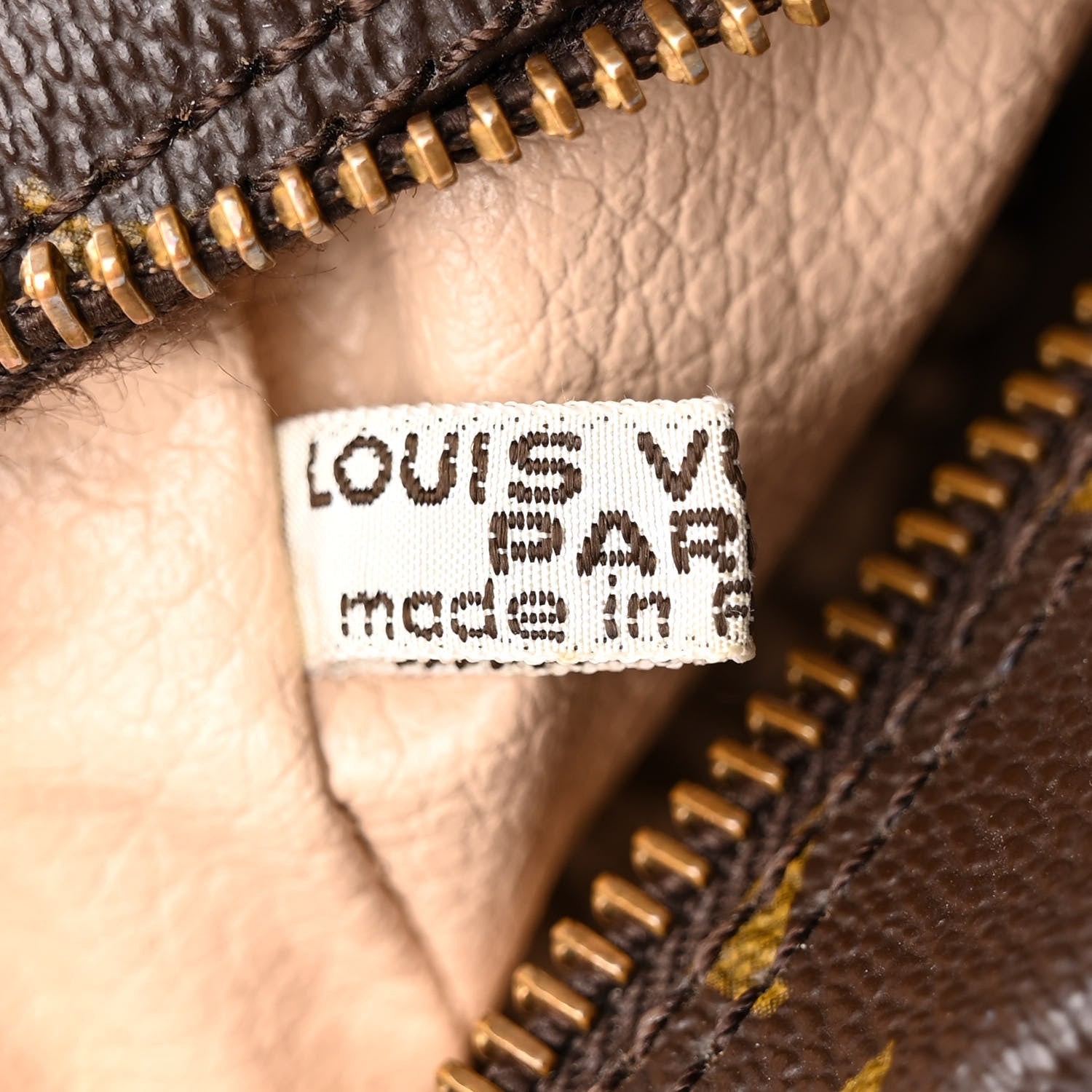 Louis Vuitton Monogram Trousse Toilette 28 6 of 18