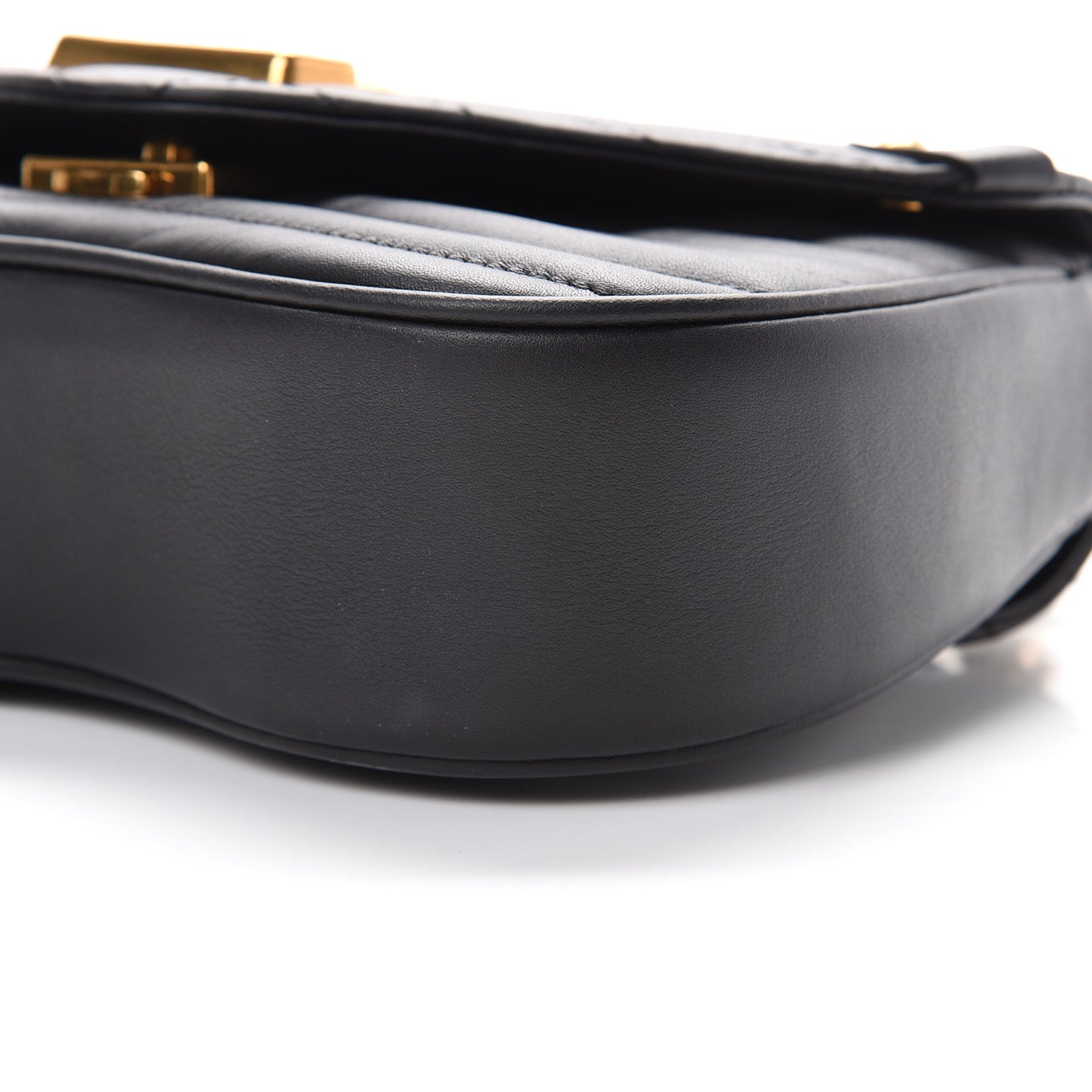 Calfskin New Wave Chain PM Black