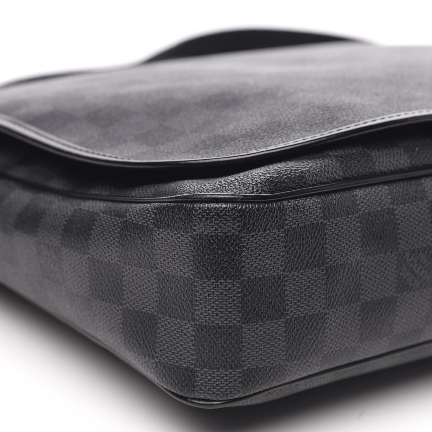 Louis Vuitton Damier Graphite Daniel MM 5 of 9