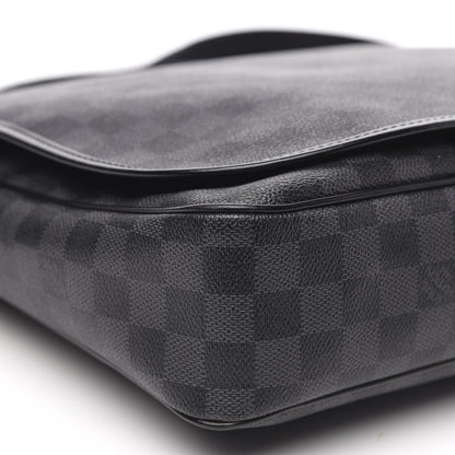 Louis Vuitton Damier Graphite Daniel MM 5 of 9