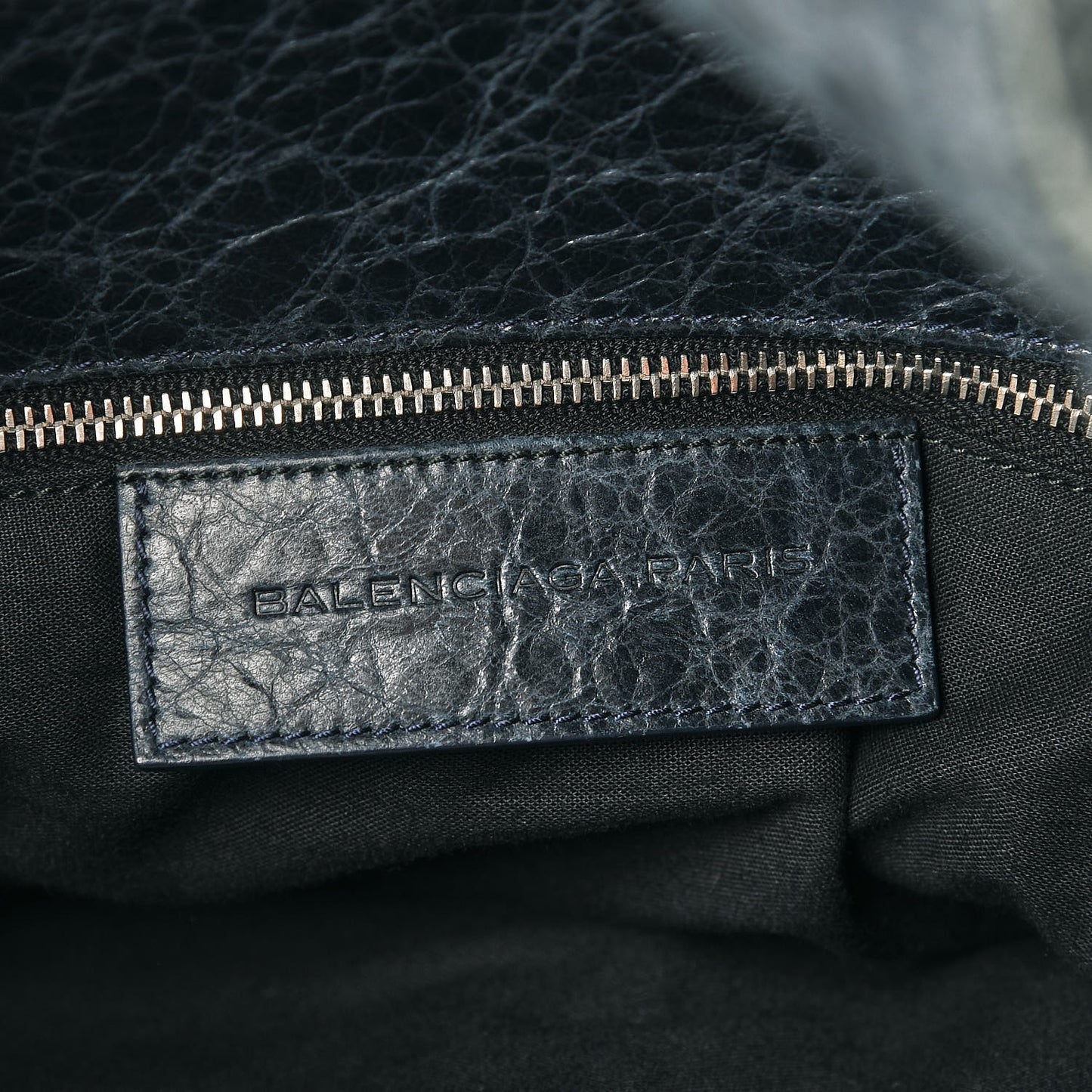 Agneau Utility Messenger Dark Night