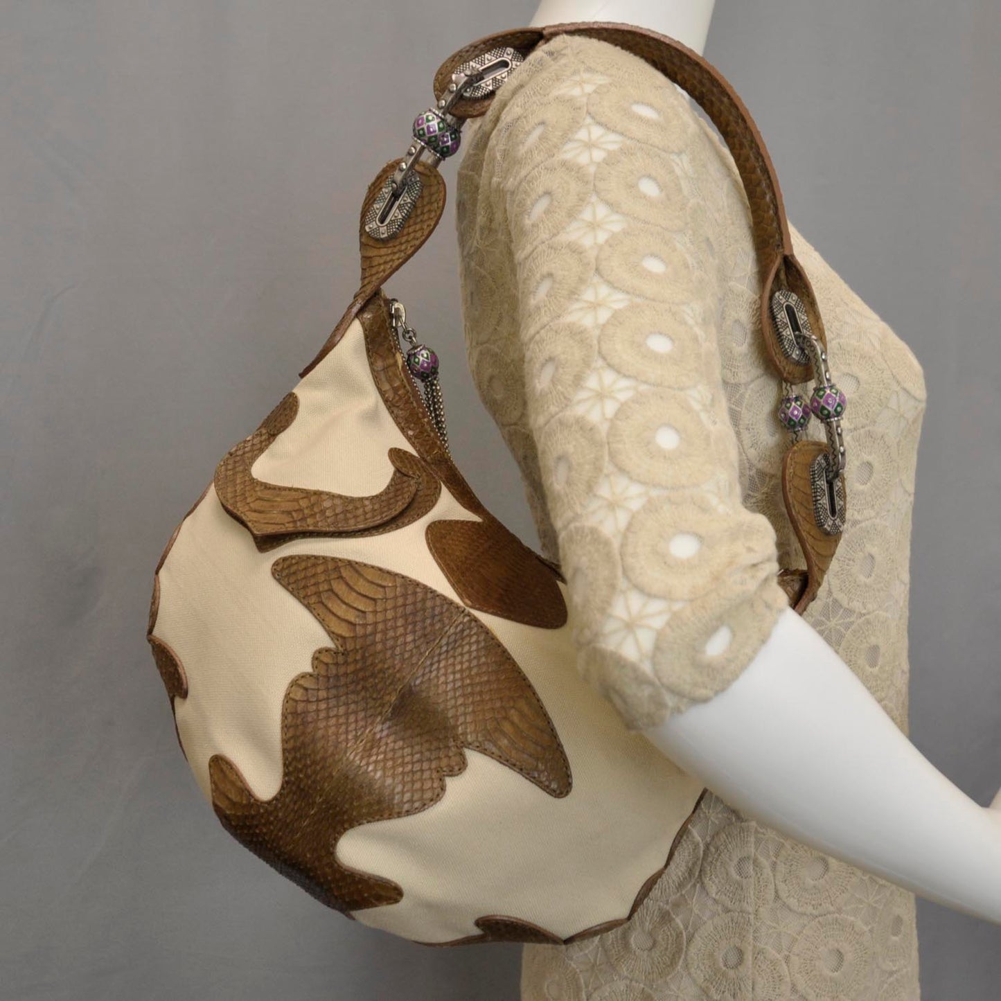 Python and Linen Hobo