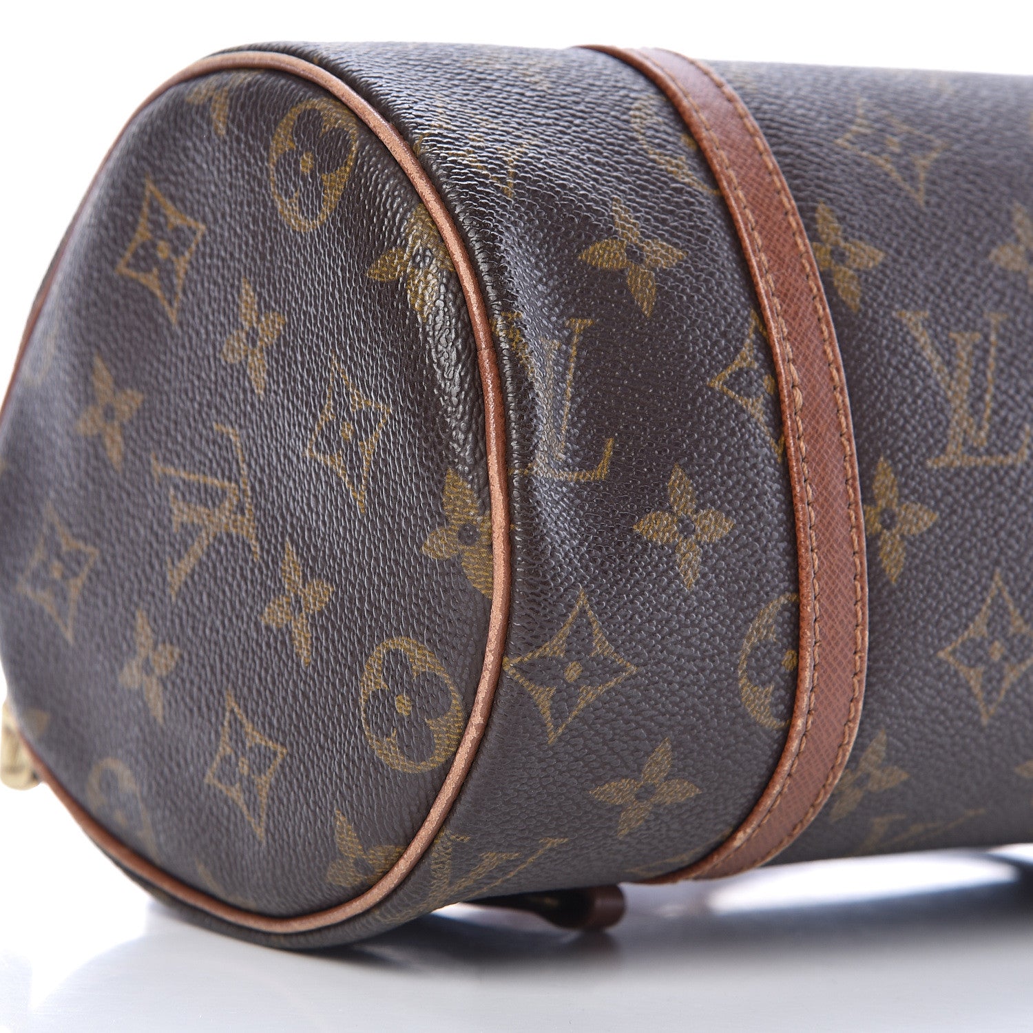 Louis Vuitton Monogram Papillon 26 8 of 24