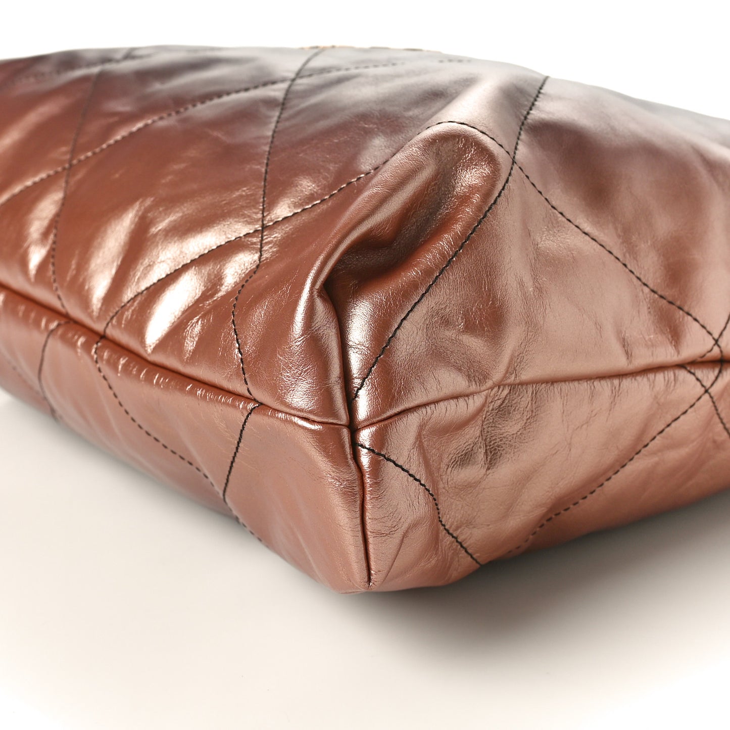 Metallic Shaded Calfskin Quilted Chanel 22 Bronze Black