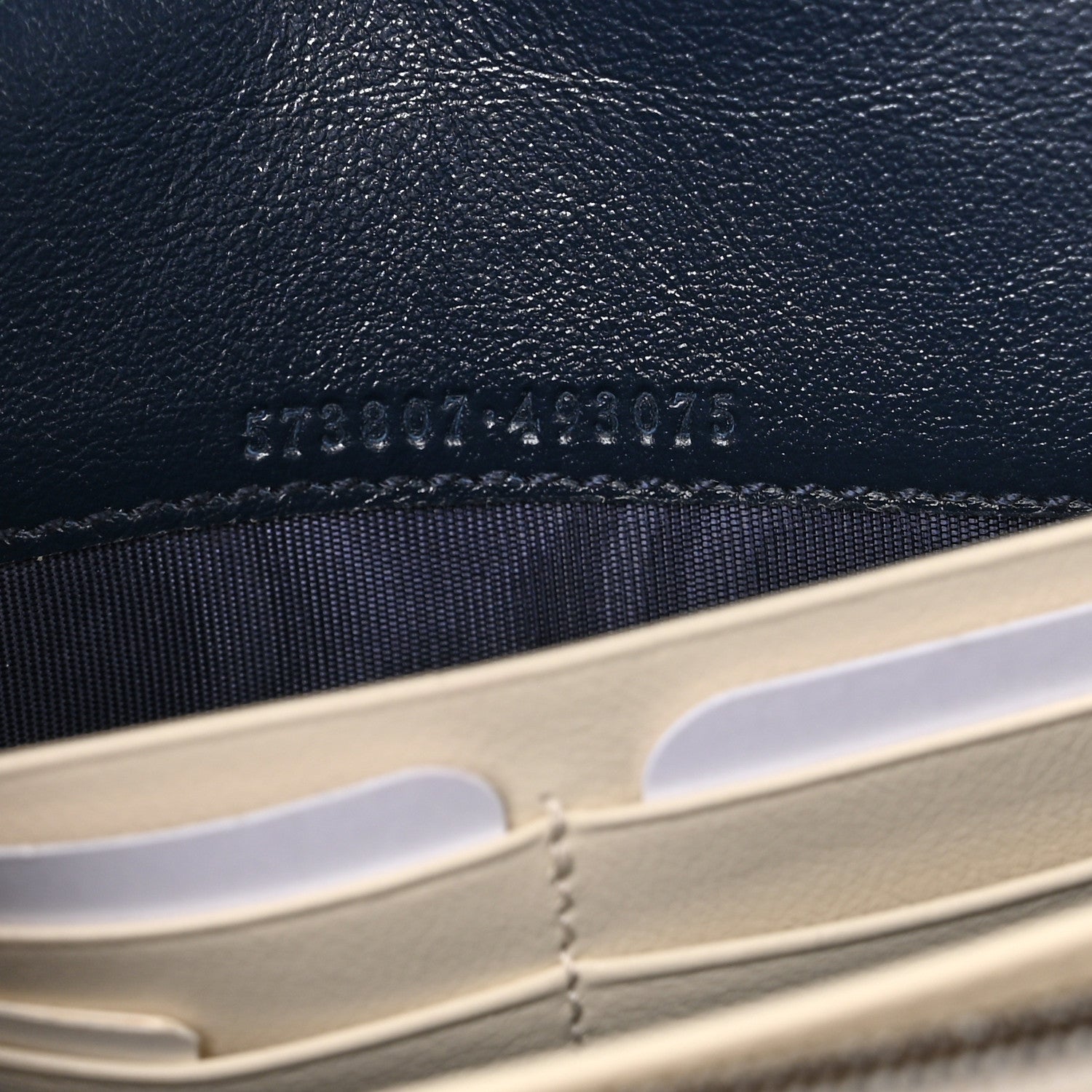 Gucci Vintage Effect Calfskin Matelasse Diagonal Torchon GG Marmont Chain Wallet Mystic White Blue Agata 7 of 11