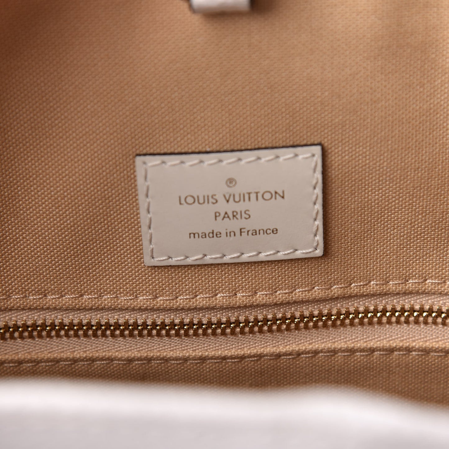 Monogram Giant Onthego GM Kaki Beige