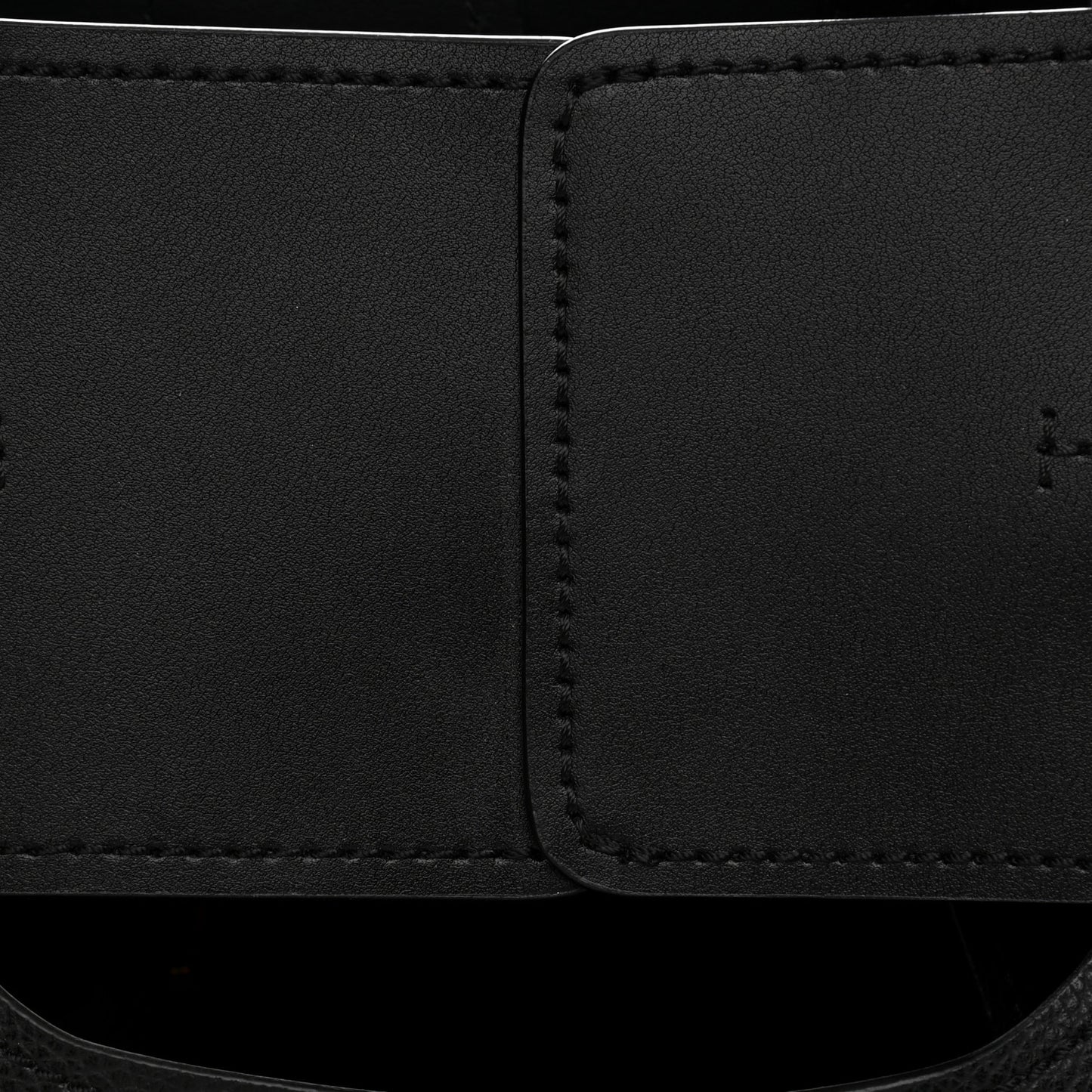 Smooth Grained Calfskin Medium Aby Tote Black