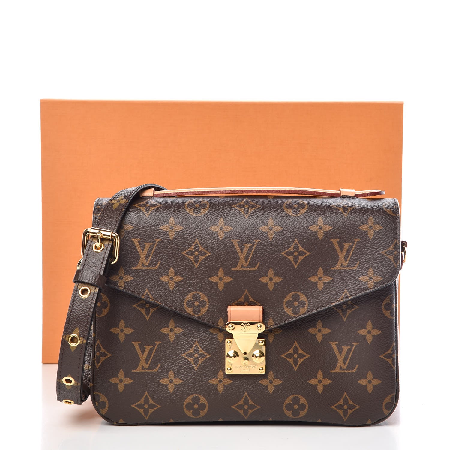 Louis Vuitton Monogram Pochette Metis 9 of 9
