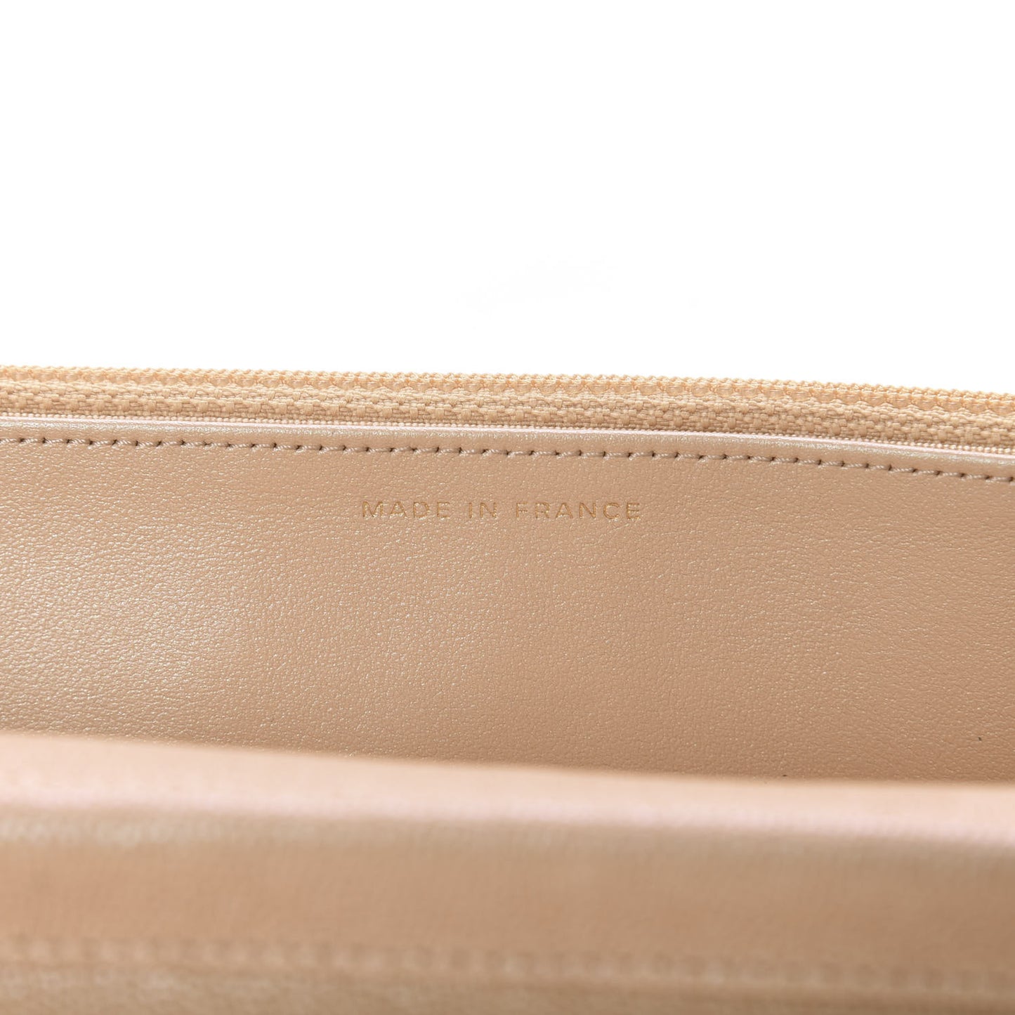 Iridescent Caviar Quilted Wallet On Chain WOC Beige