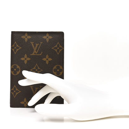 Louis Vuitton Monogram Passport Cover 2 of 6