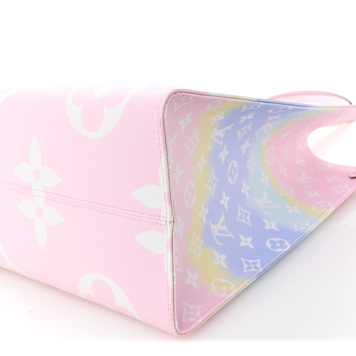 Monogram Escale Onthego GM Pastel