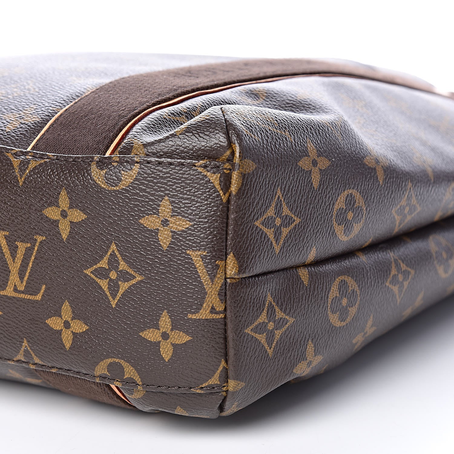 Louis Vuitton Monogram Cabas Beaubourg 10 of 11