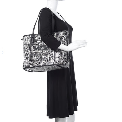 MCM Visetos Medium Liz Reversible Shopper Tote Black 2 of 21