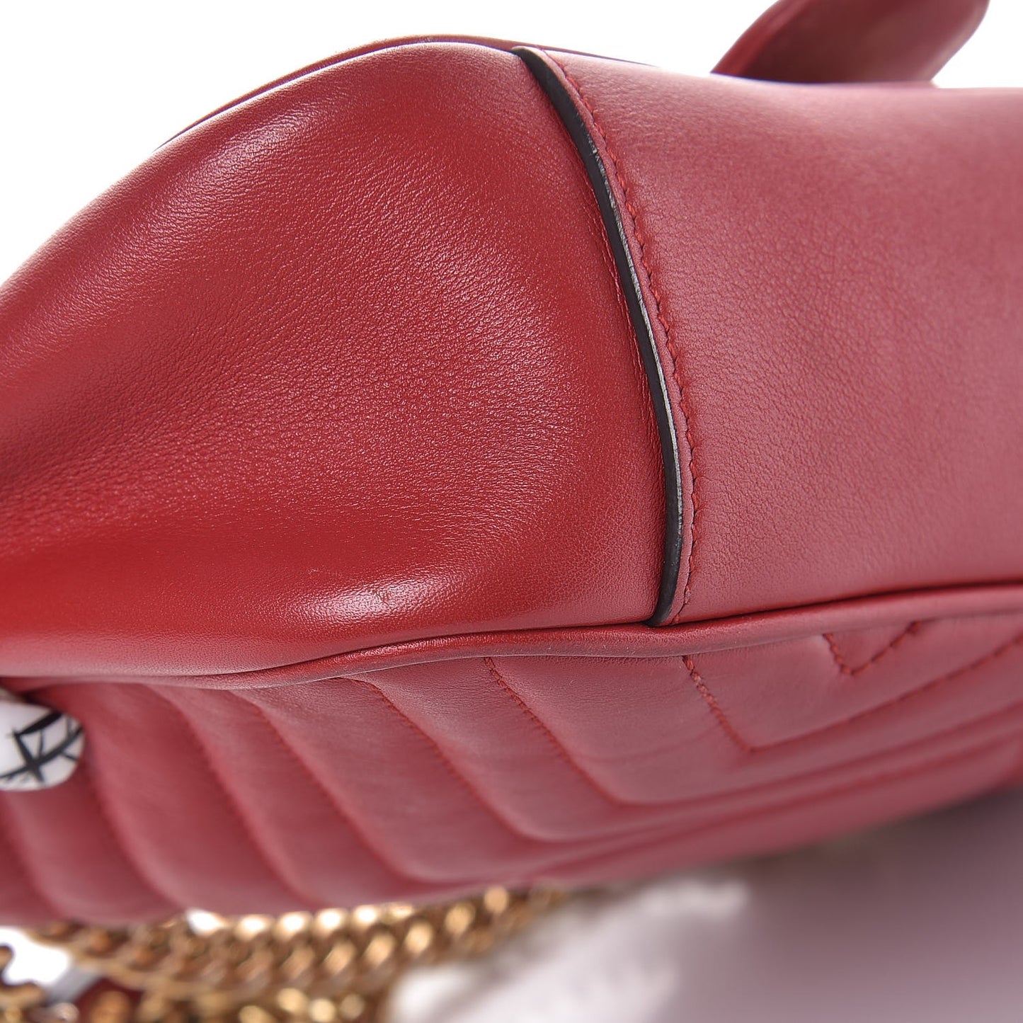 Calfskin Matelasse Small GG Marmont Shoulder Bag Hibiscus Red