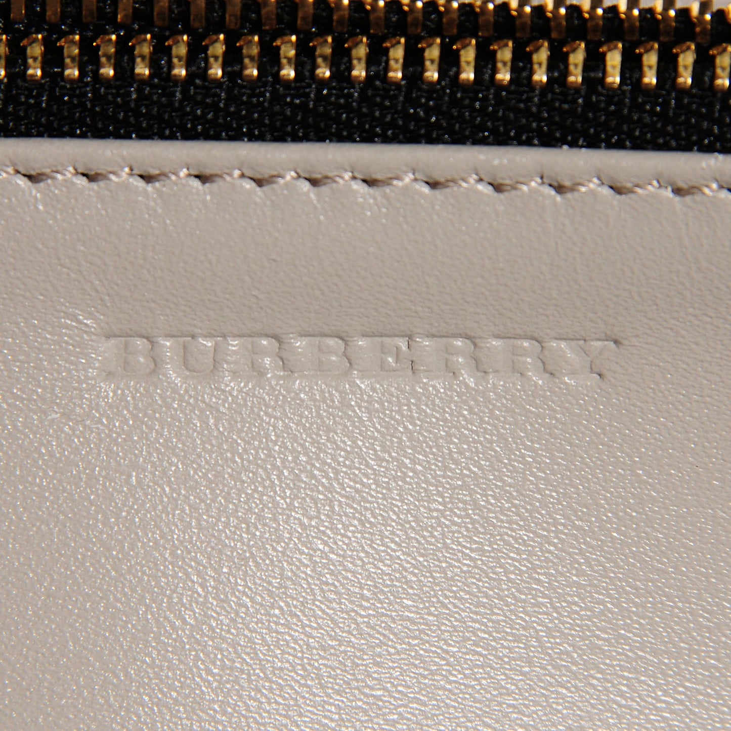 Signature Grain Madison Small Clutch Bag With Chain Stone White