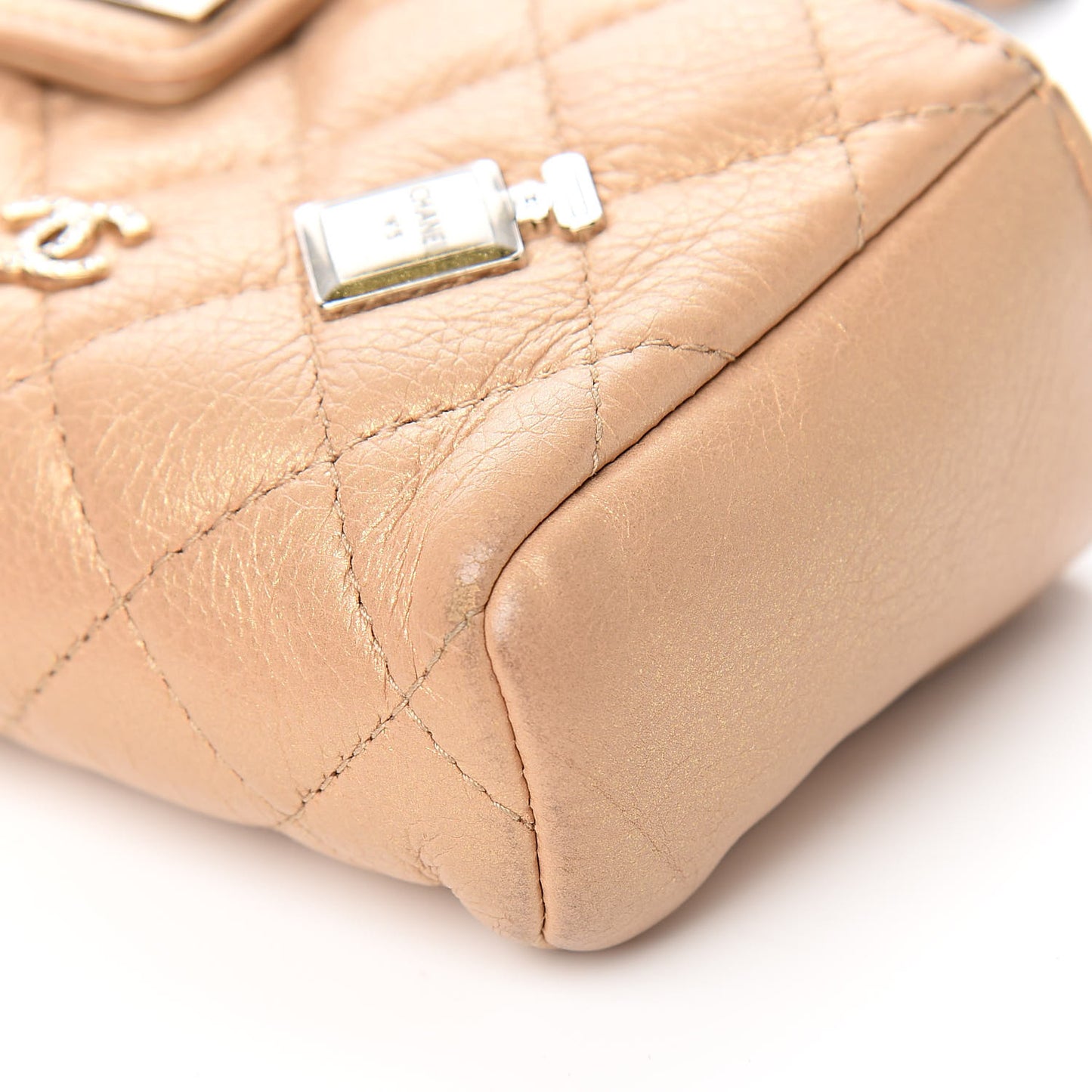 Metallic Aged Calfskin Lucky Charms 2.55 Reissue Mini Clutch With Chain Beige