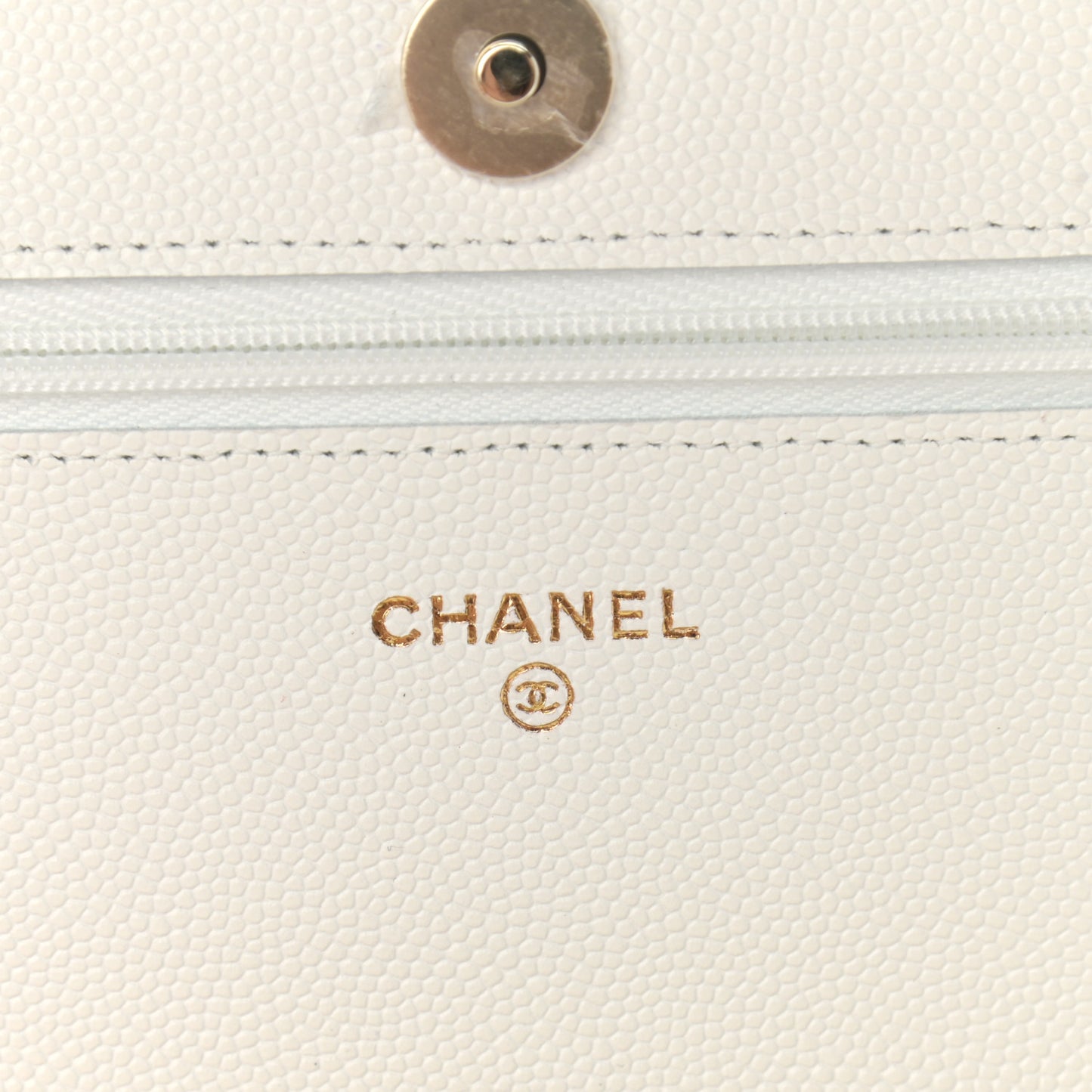Caviar Quilted Wallet On Chain WOC White