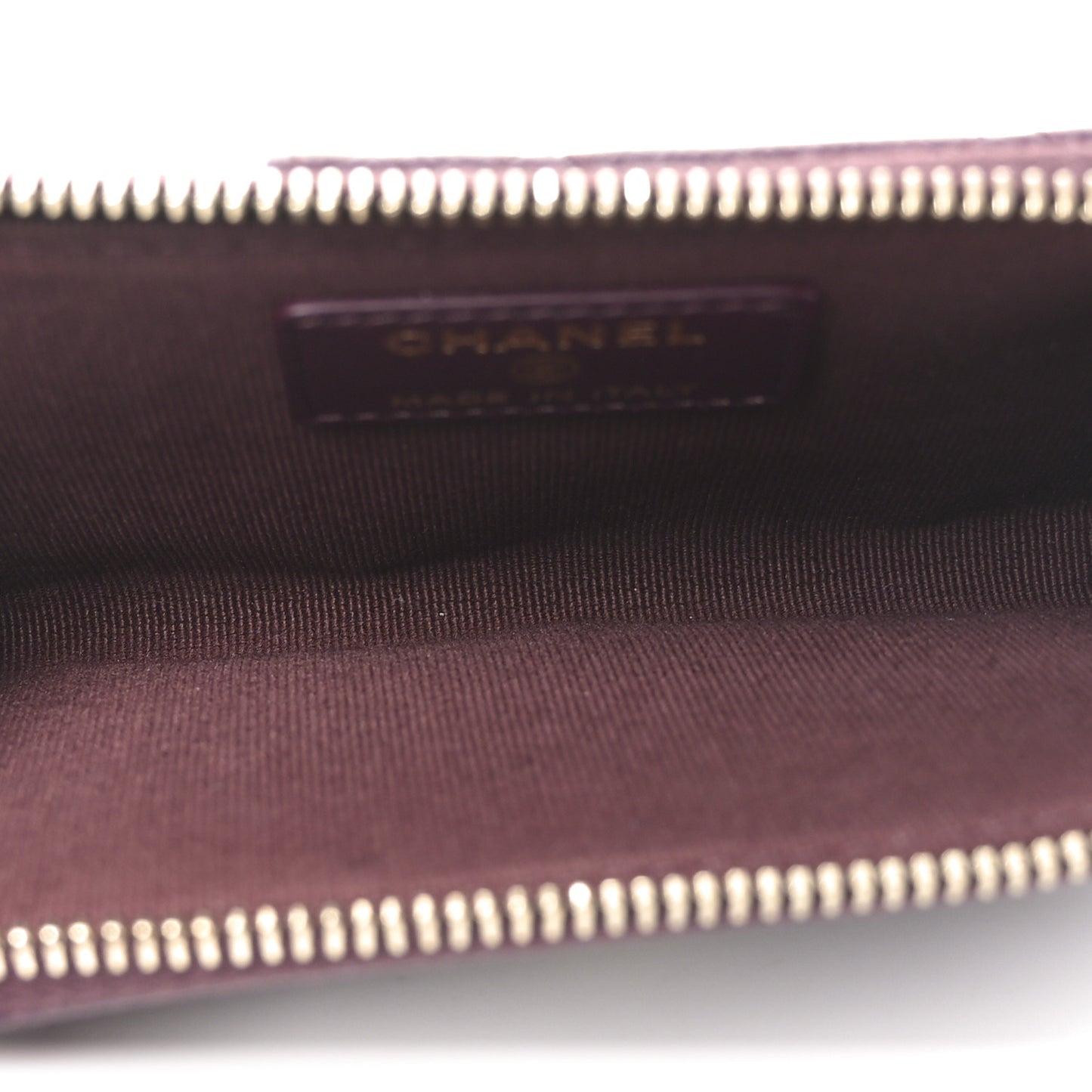 Caviar Quilted CC Zip Around Card Holder Burgundy