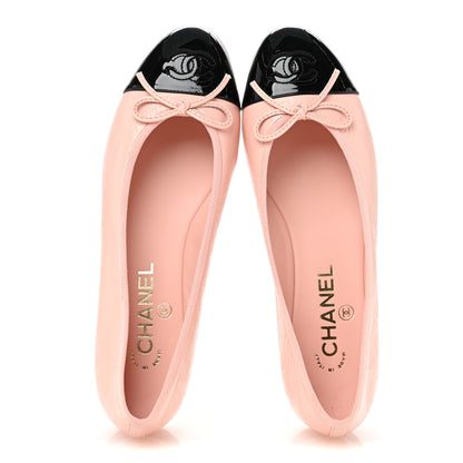 Chanel Shiny Crumpled Calfskin Patent CC Cap Toe Ballerina Flats  38 Light Pink Black 2 of 9
