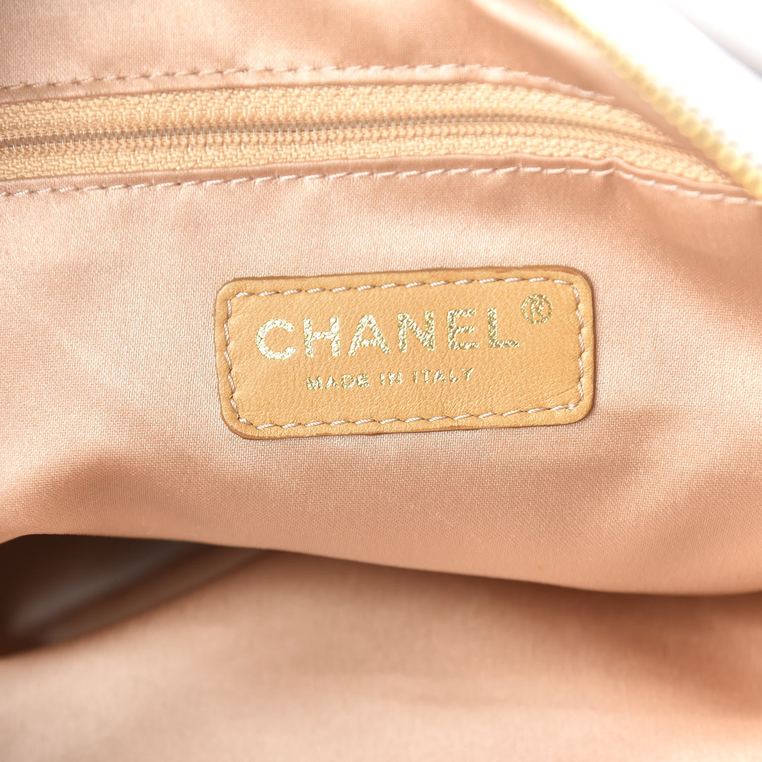 Chanel Calfskin Rodeo Drive Hobo White 6 of 11