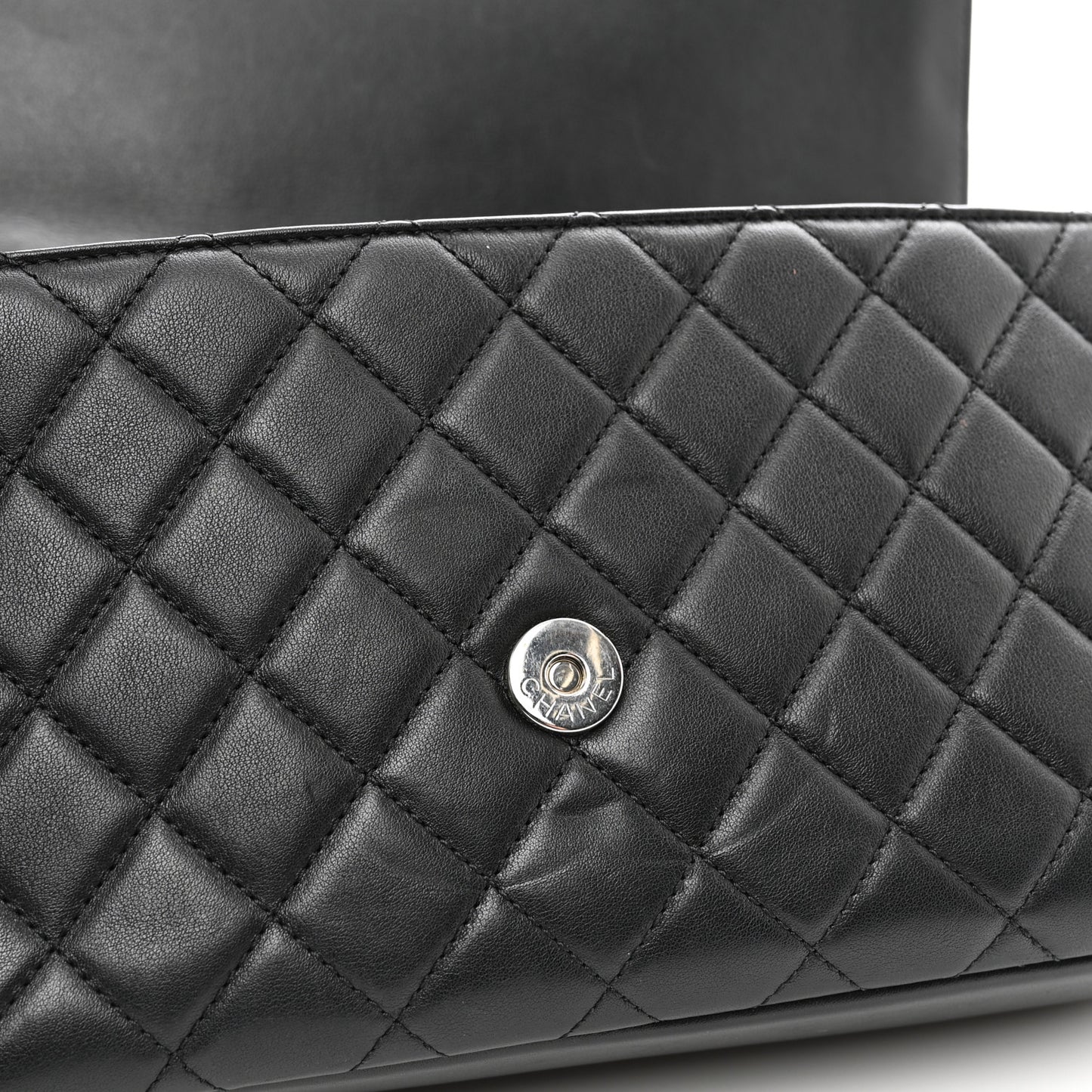 Lambskin Quilted Medium CC Filigree Flap Black