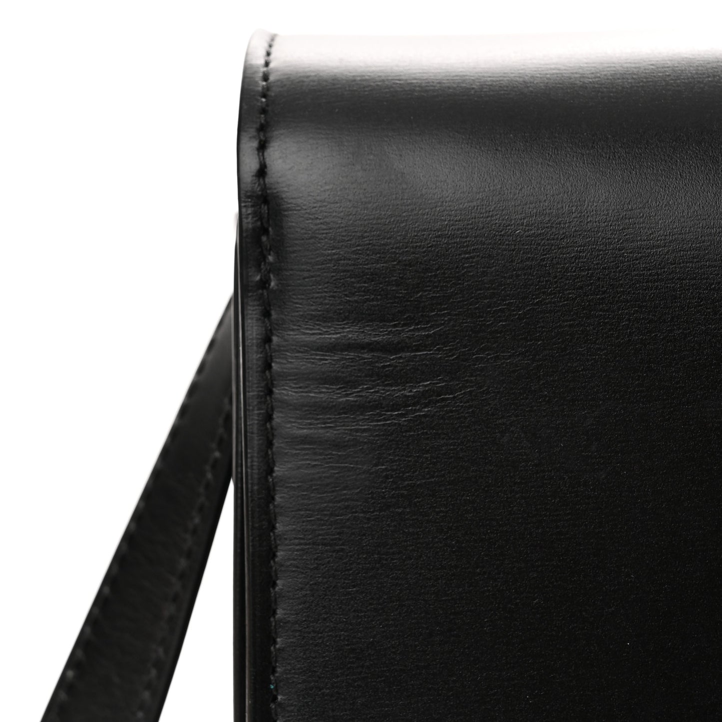 Box Calfskin Medium Classic Box Flap Bag Black