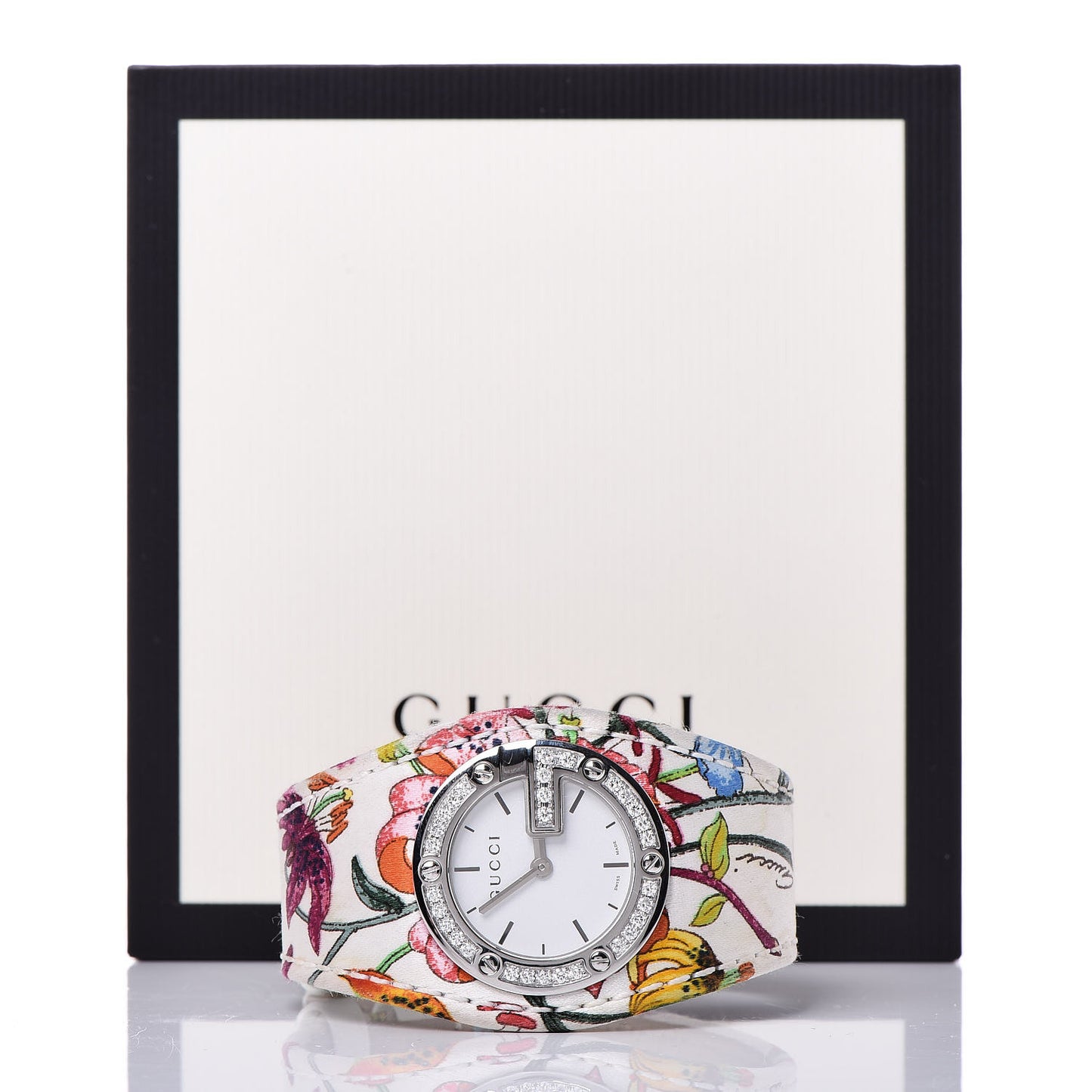 Stainless Steel Canvas Diamond Bezel 31mm 104 Flower Quartz Watch