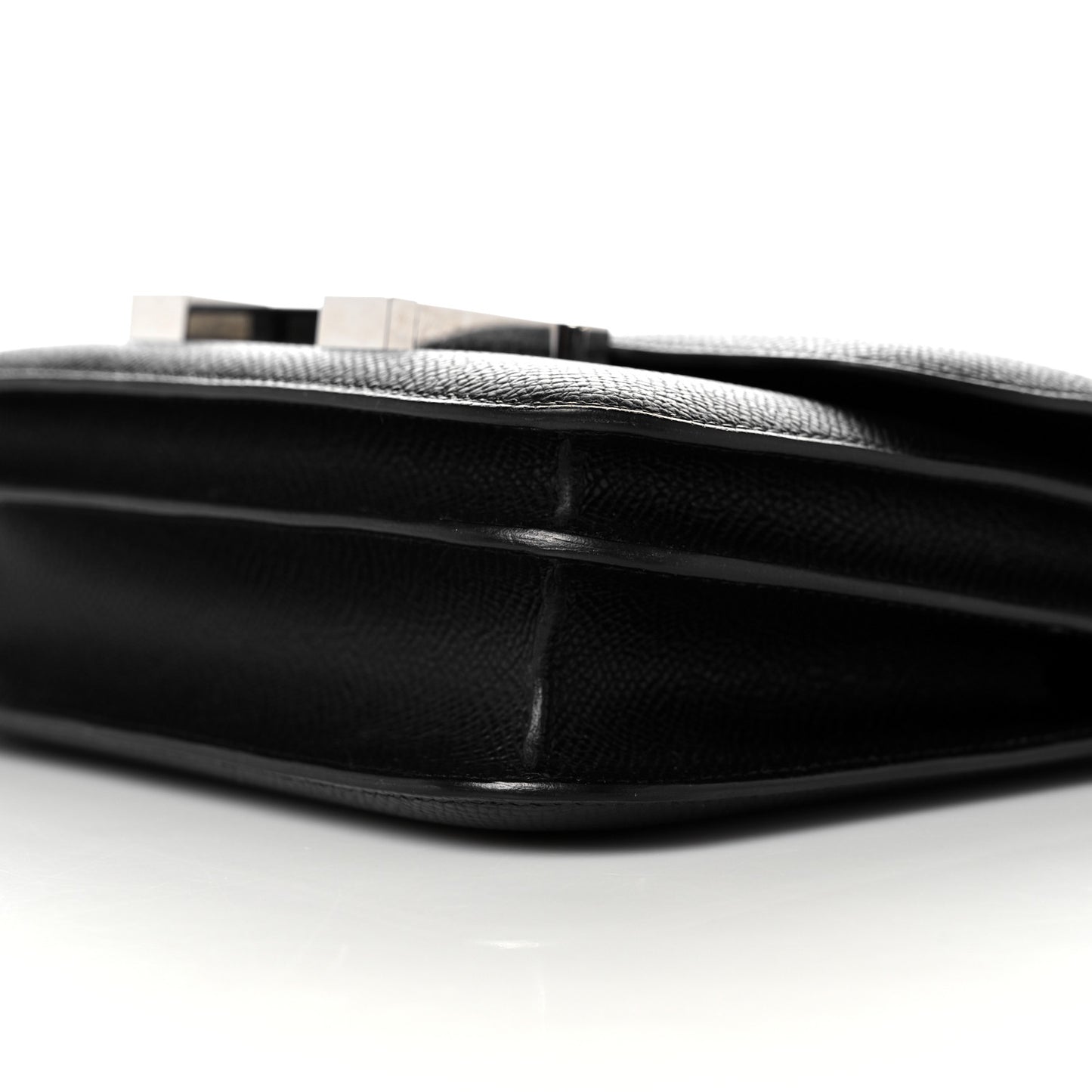 Epsom Constance 18 Black