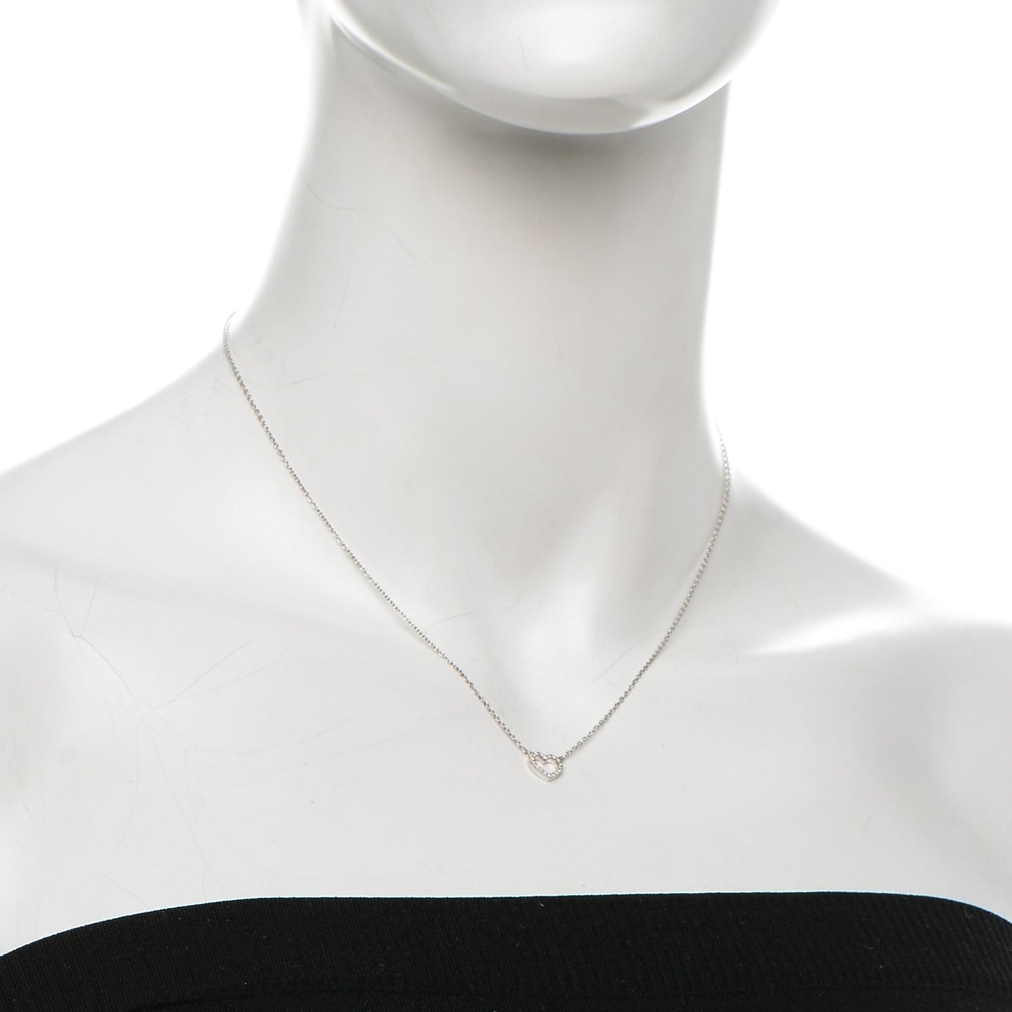 18K White Gold Diamond Metro Heart Pendant Necklace