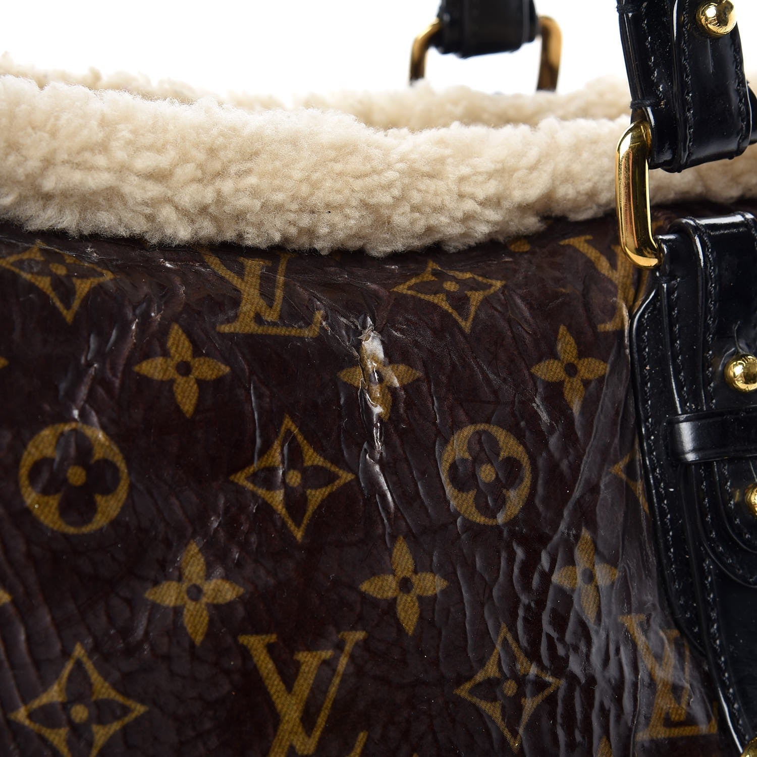 Louis Vuitton Patent Monogram Shearling Sac Thunder 19 of 25