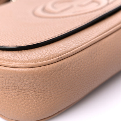 Gucci Pebbled Calfskin Medium Soho Flap Crossbody Camelia 8 of 16