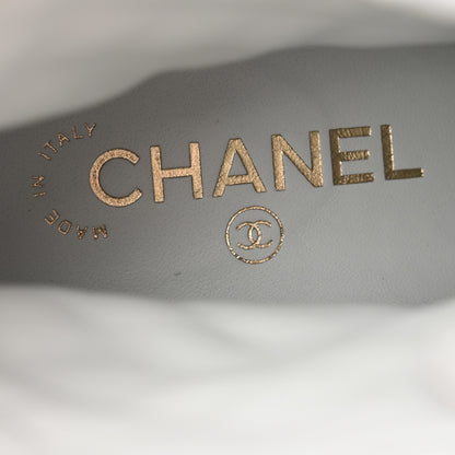 Chanel Shiny Goatskin Calfskin Quilted Lace Up Combat Boots 39 White Black 7 of 8