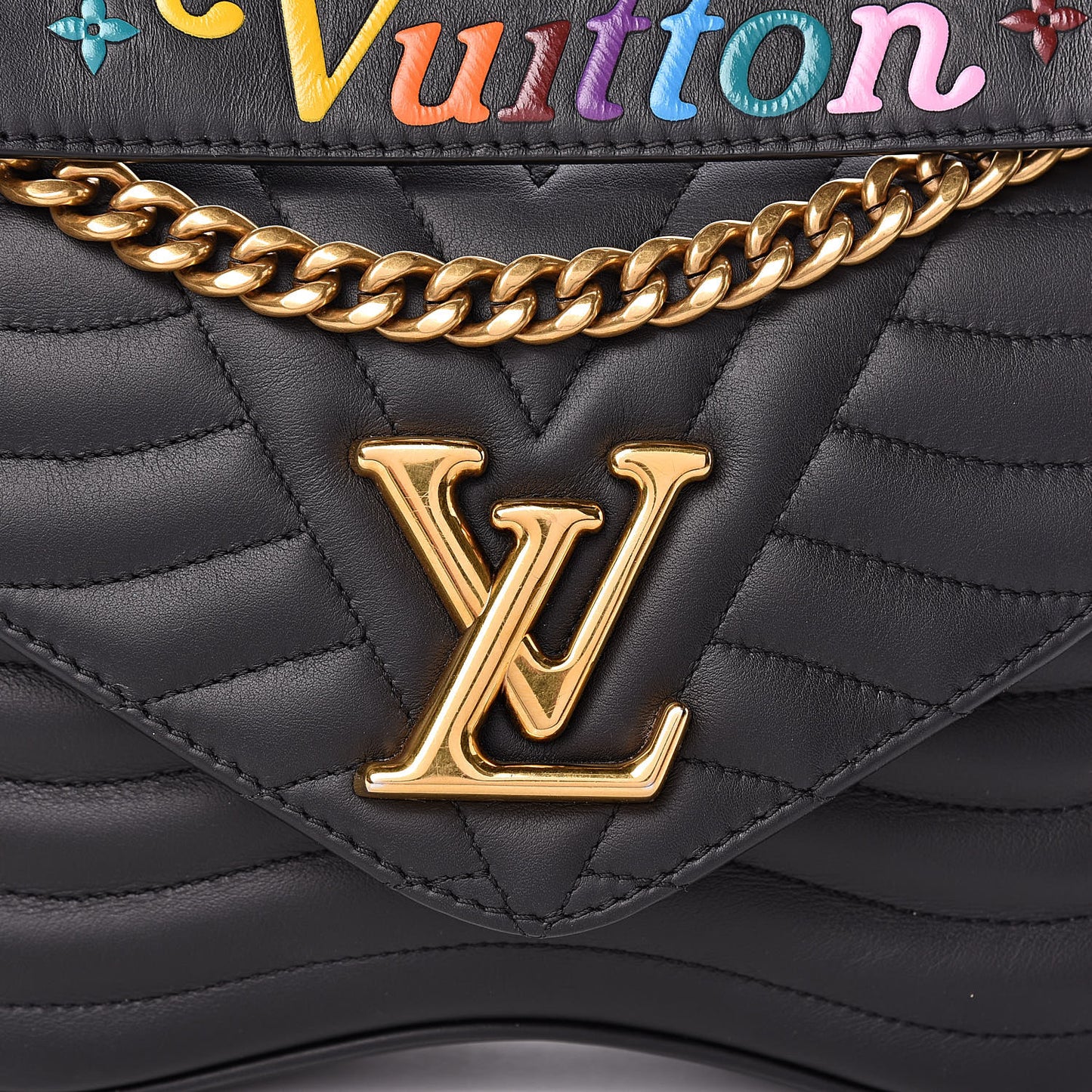 Calfskin New Wave Chain MM Black