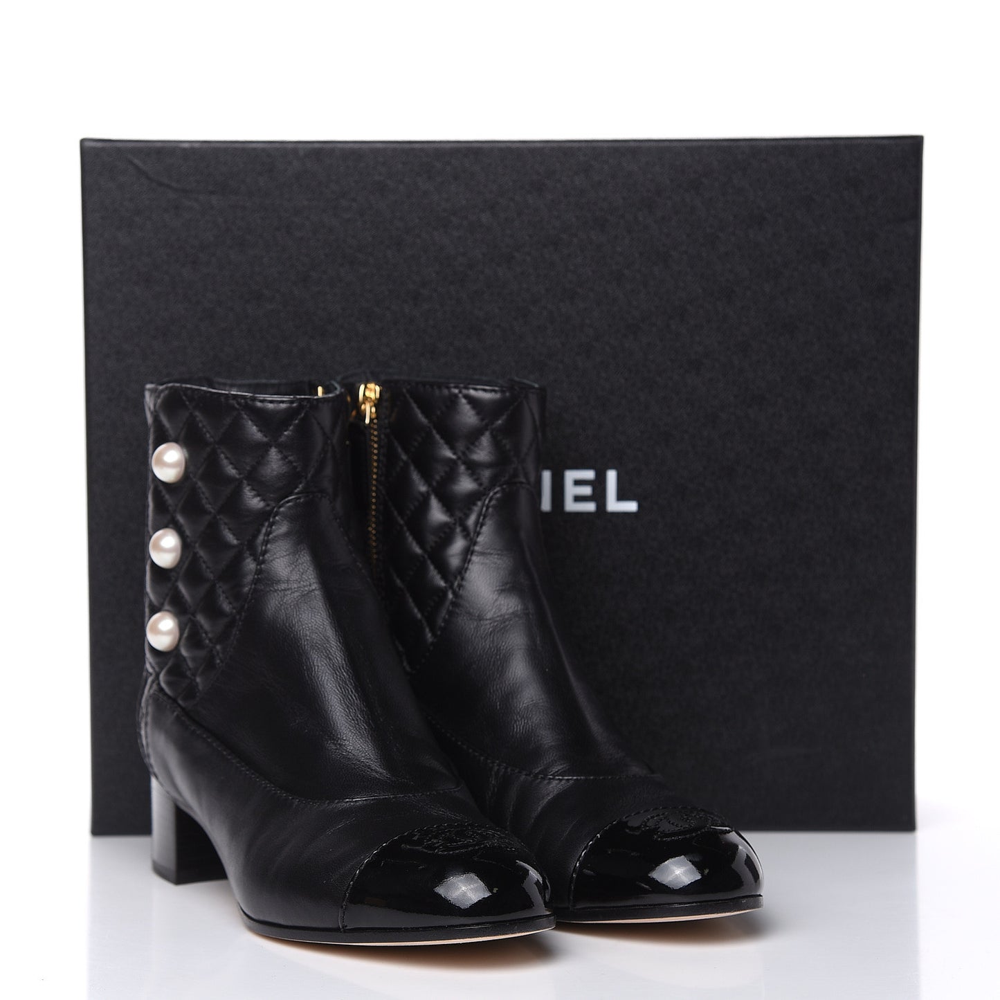 Lambskin Patent Calfskin Quilted Pearl Cap Toe Boots 36.5 Black