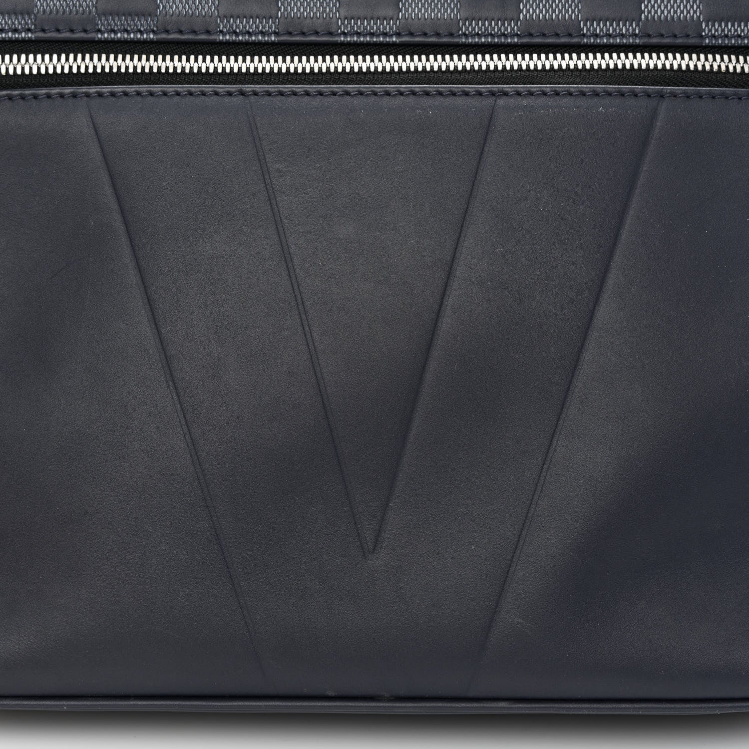 Louis Vuitton Damier Infini District PM Astral Silver 12 of 14