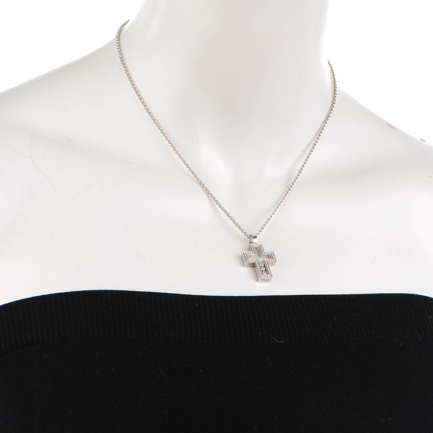 18K White Gold Happy Diamonds Cross Pendant Necklace