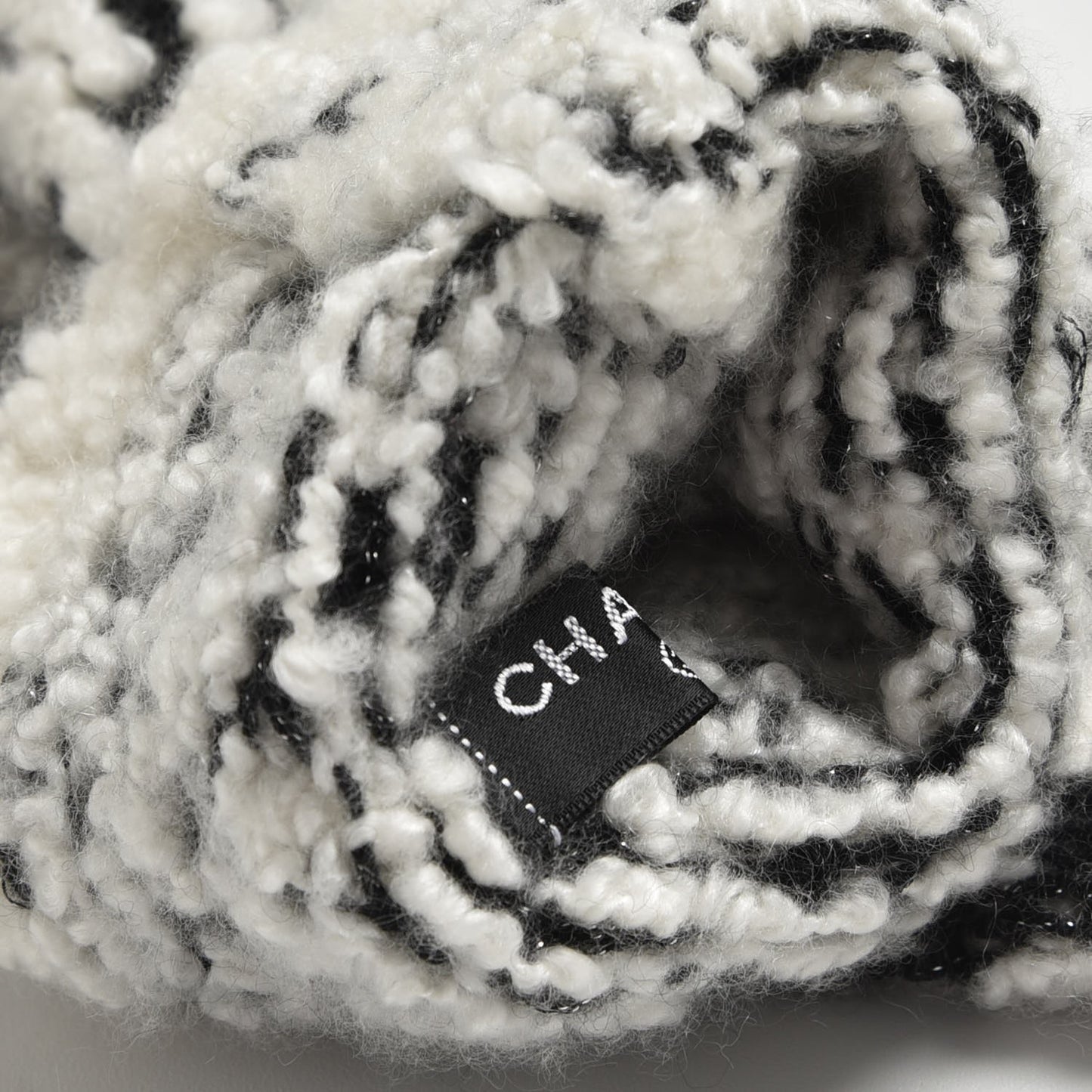 Cashmere Silk CC Arm Warmers White Black