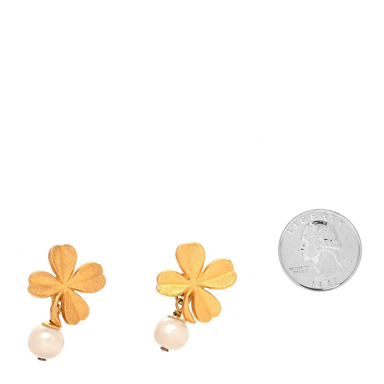 Chanel Pearl Clover Cufflinks Gold 2 of 4