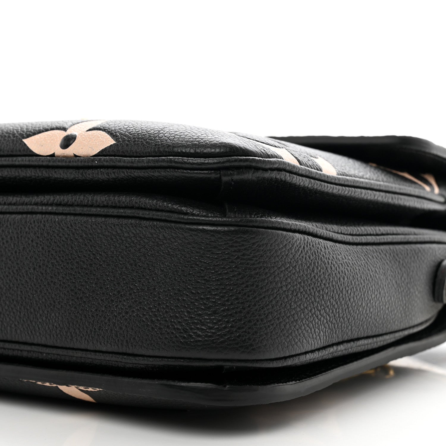 Louis Vuitton Empreinte Monogram Giant Pochette Metis Black Beige 10 of 10