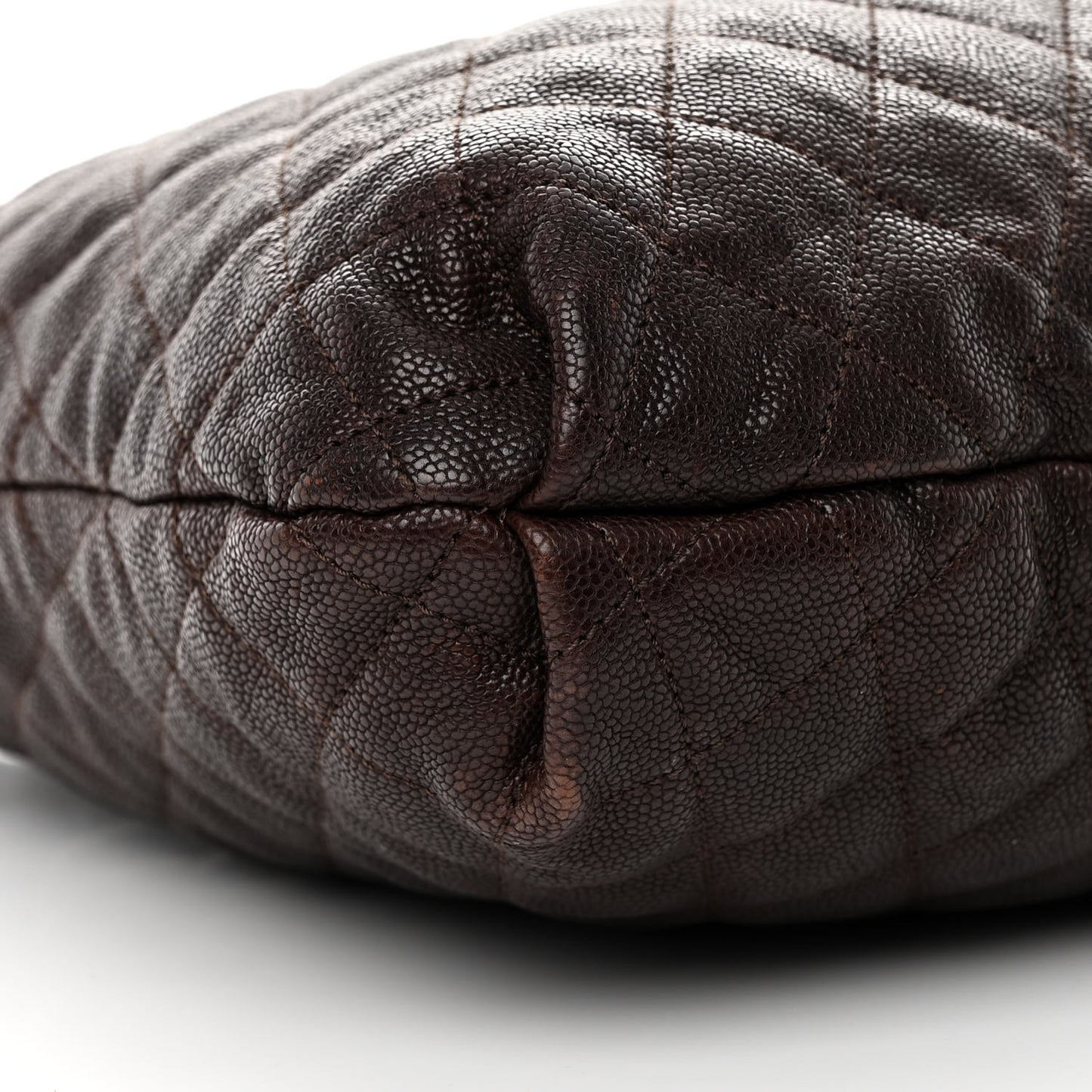 Distressed Glazed Caviar Quilted Large Elastic Tote Dark Brown