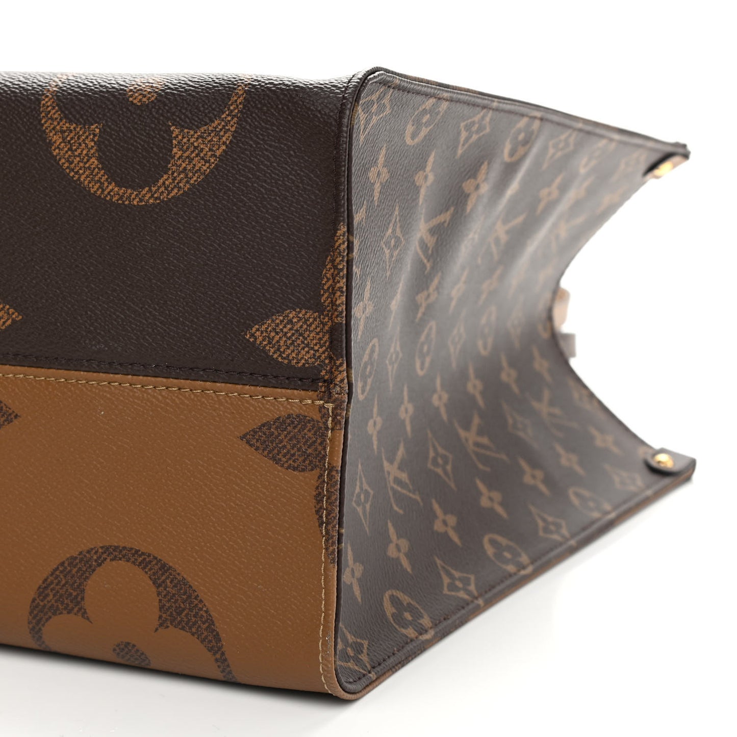 Reverse Monogram Giant Onthego GM