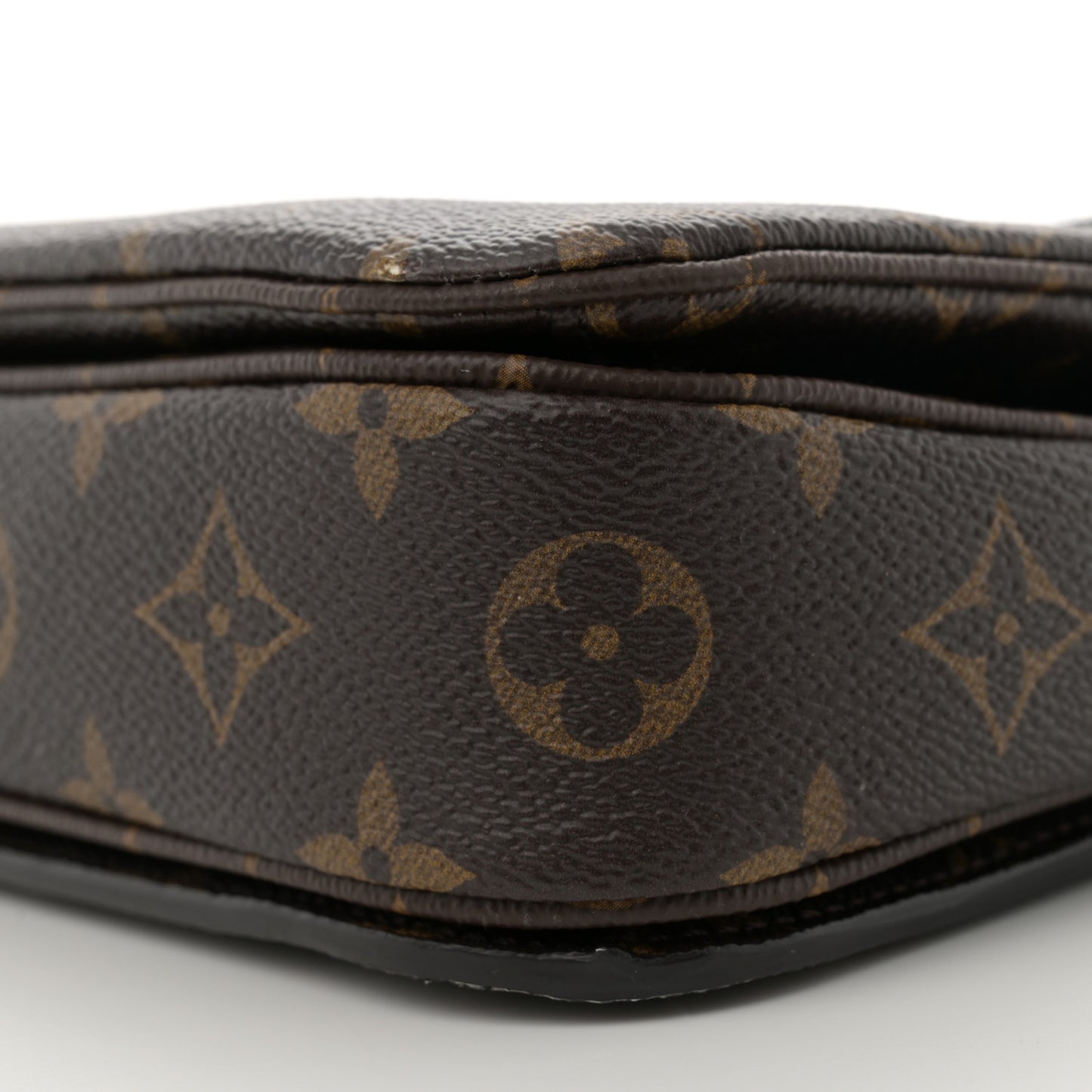 Monogram Love Lock Pochette Metis