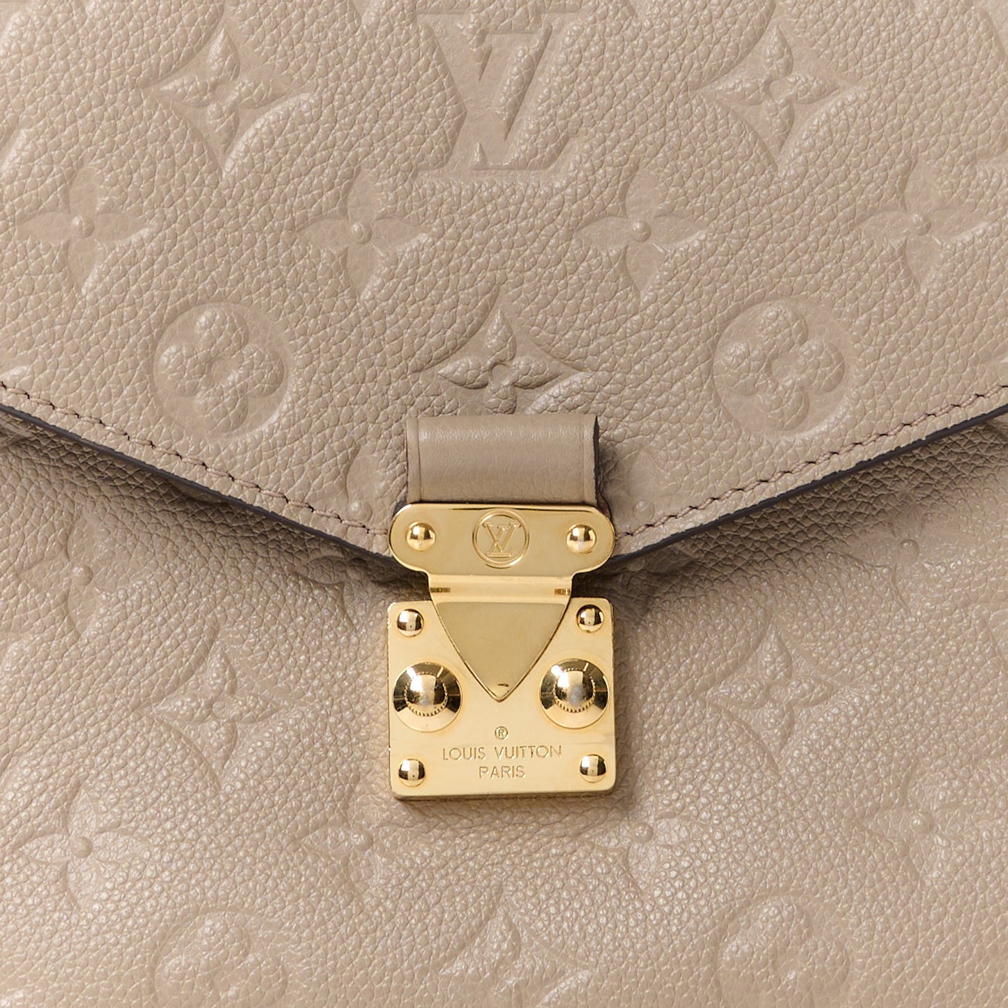 LOUIS VUITTON Empreinte Pochette Metis Tourterelle