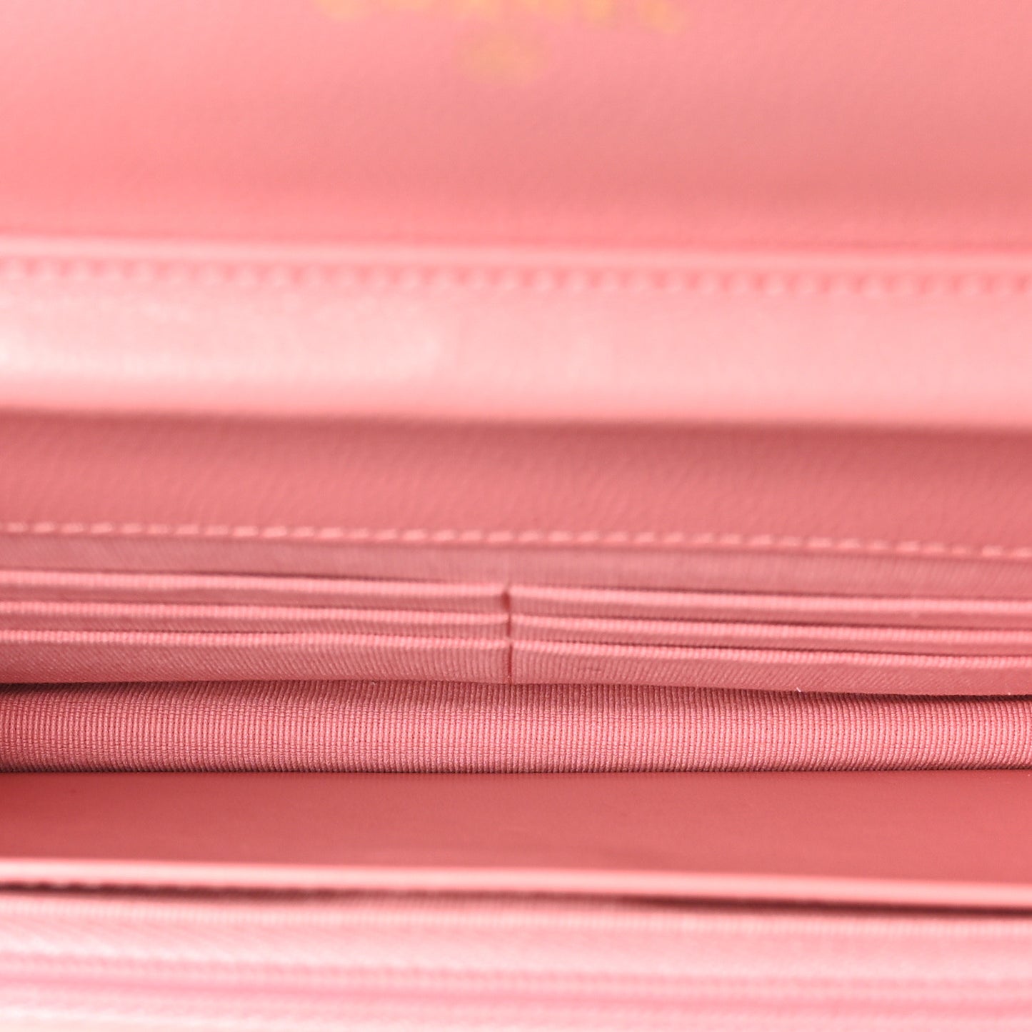 Caviar Quilted Wallet on Chain WOC Pink