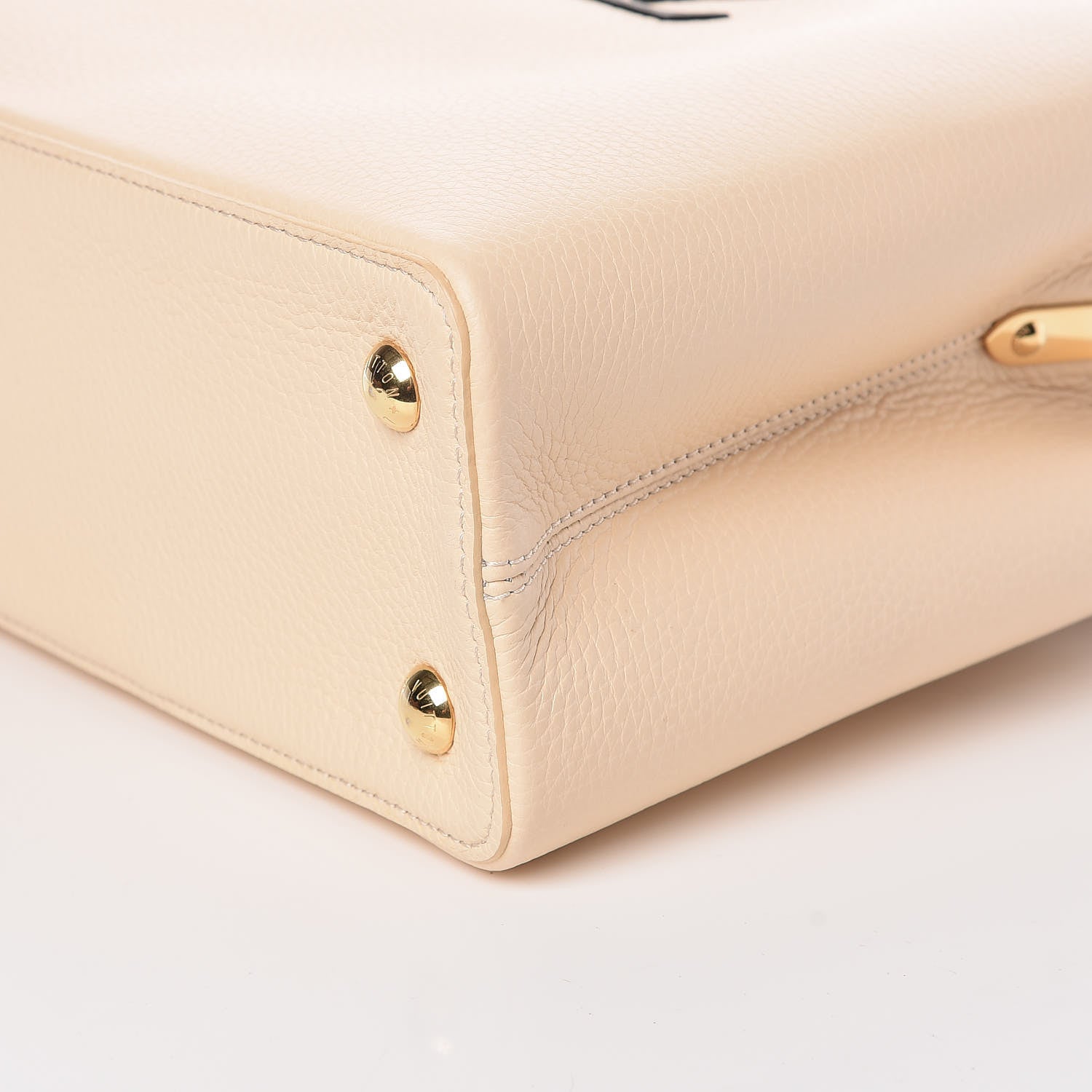 Louis Vuitton Taurillon Capucines PM Beige Black 10 of 10