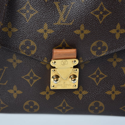 Louis Vuitton Monogram Pochette Metis 15 of 17