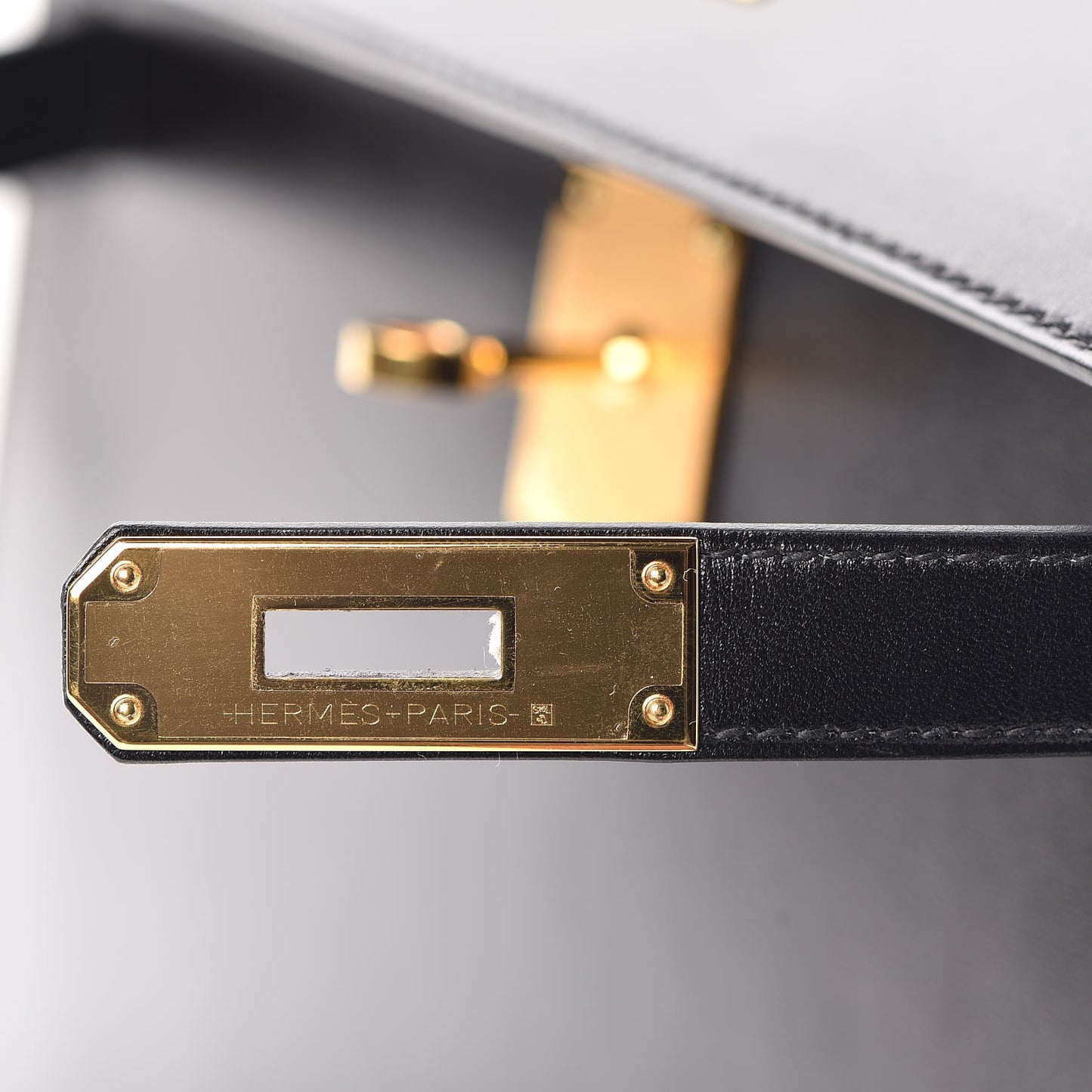 Box Kelly Sellier 28 Black